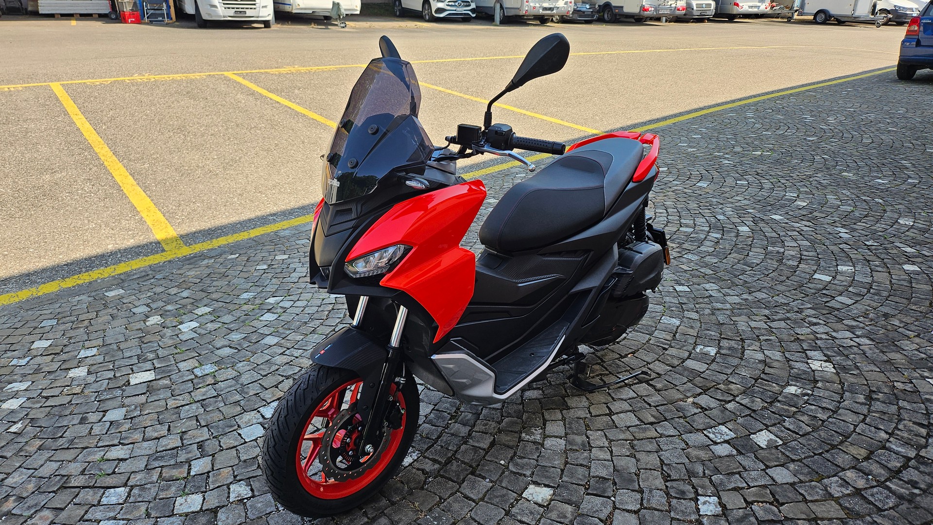 APRILIA SR 125 GT Sport ABS