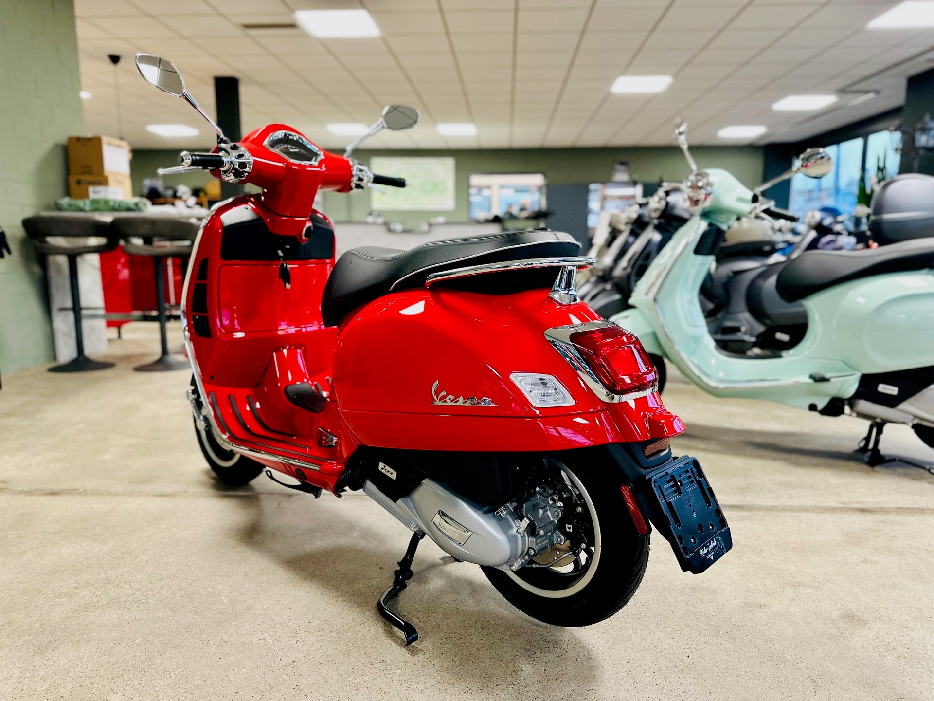 PIAGGIO Vespa GTS 125 Super RST Euro 5+-image-3
