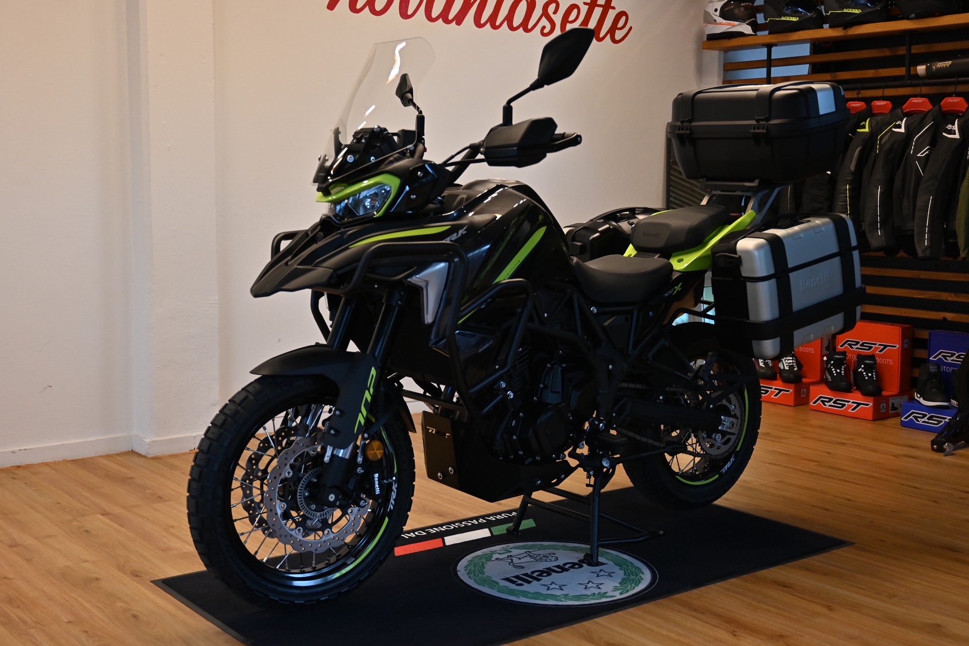 BENELLI TRK 702 X