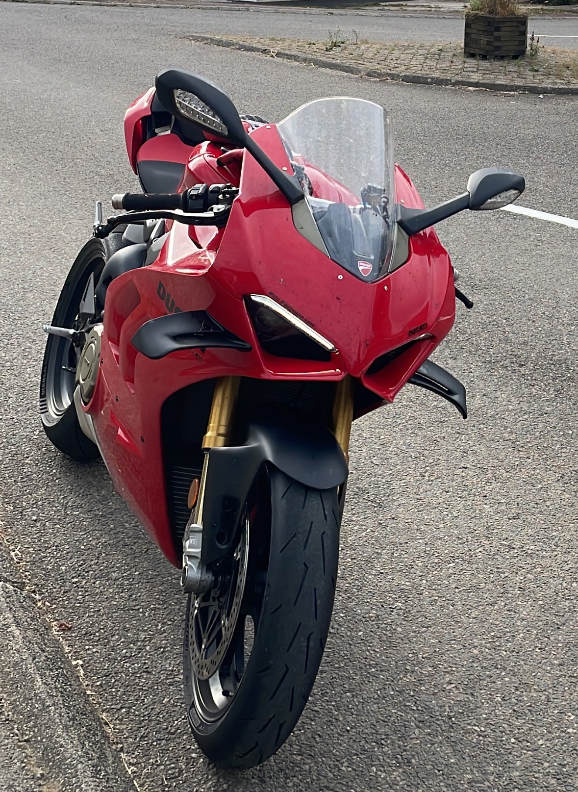 DUCATI Panigale V4 S