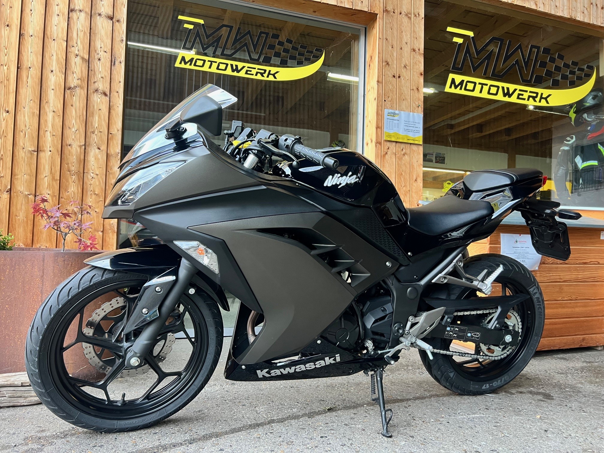 Kawasaki ninja zx9r usata on sale