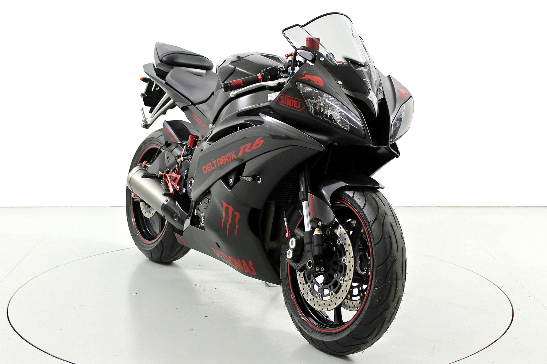 YAMAHA YZF-R6-image-1