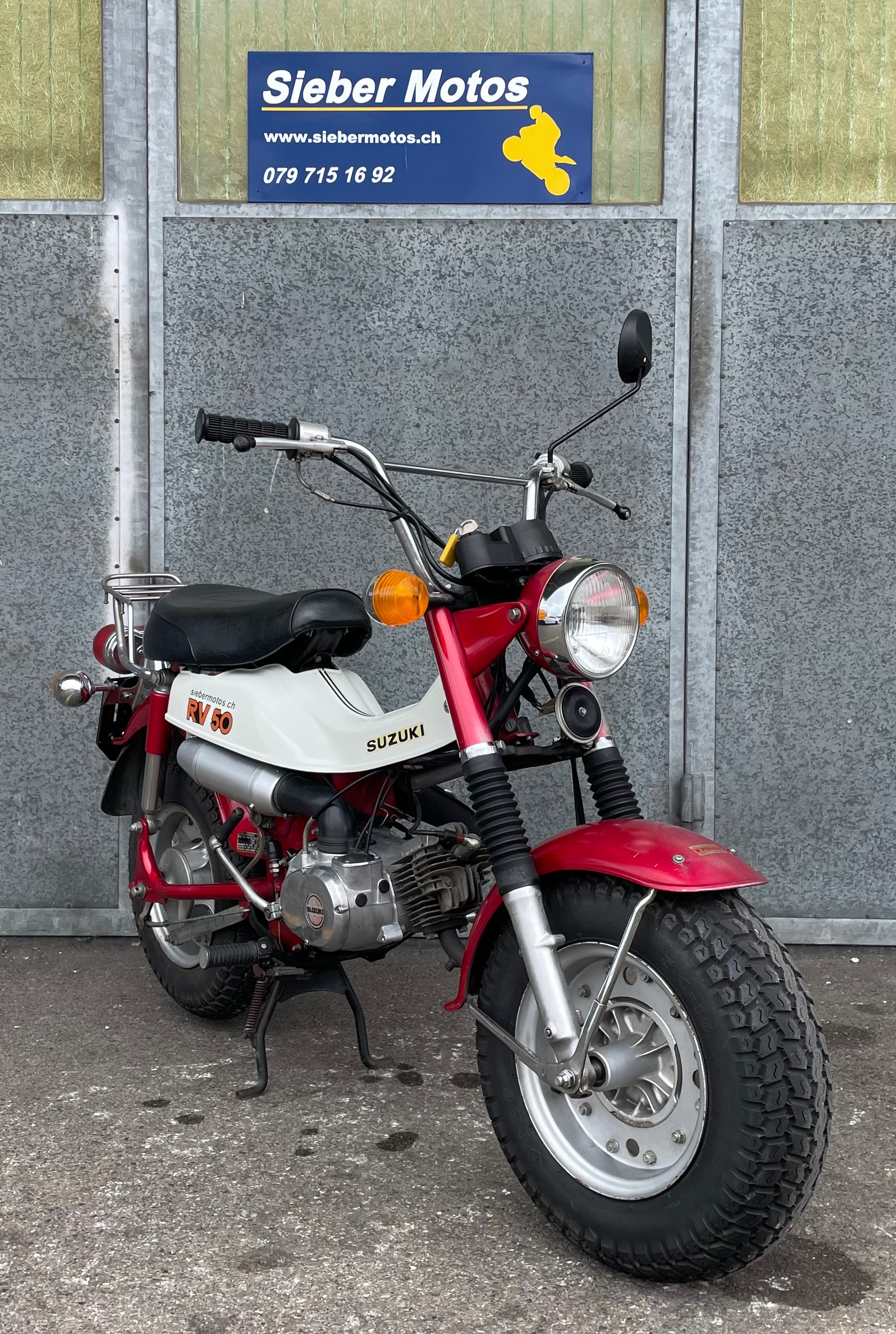 SUZUKI RV50-showroom-element-1