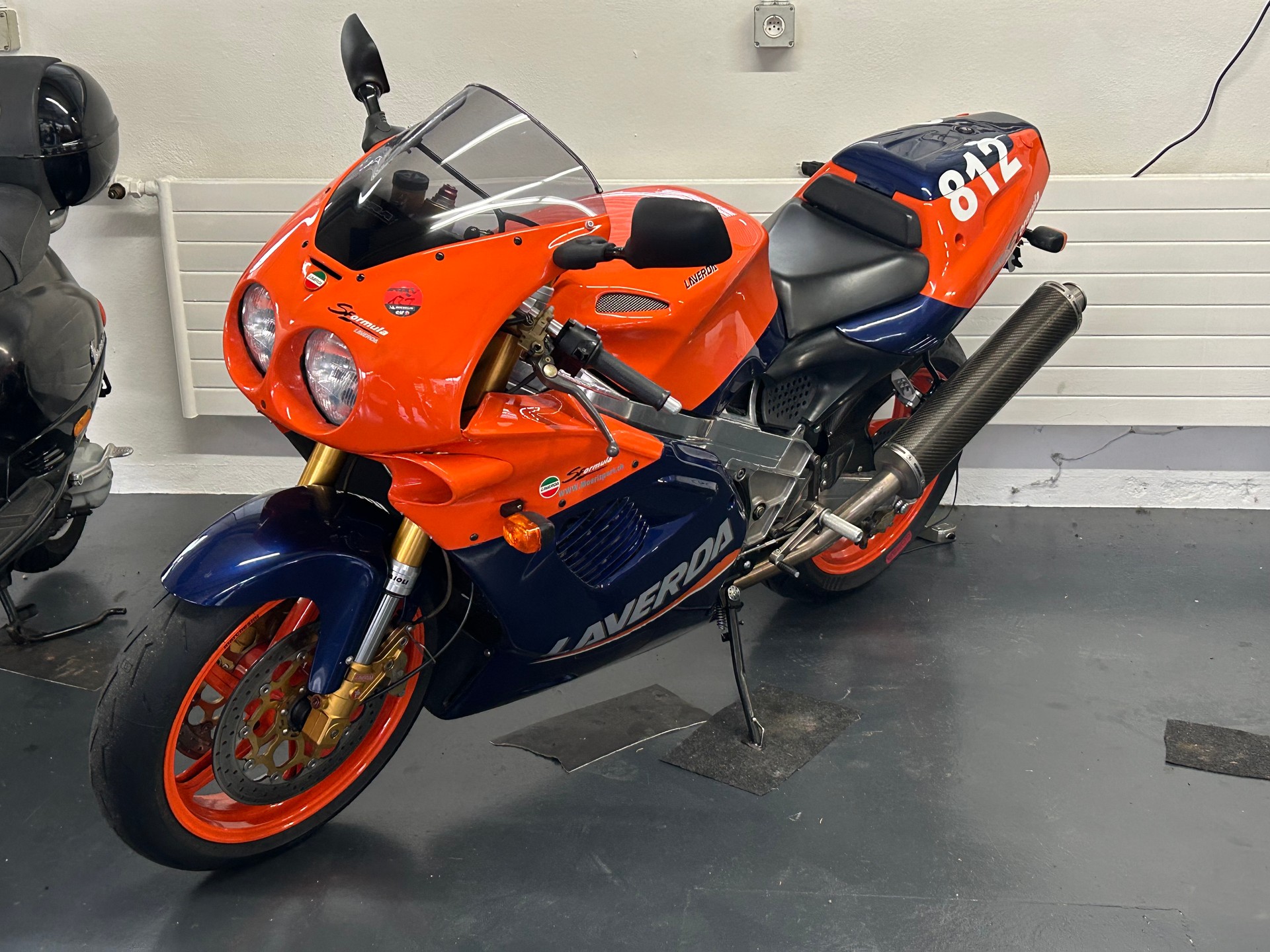 LAVERDA 750 S Formula I.E.-showroom-element-3