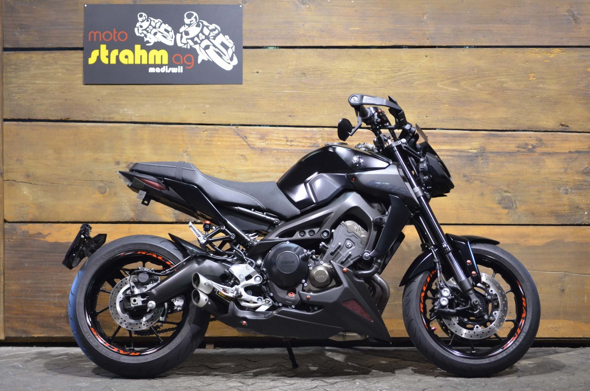 YAMAHA MT-09 ABS 17-image-1