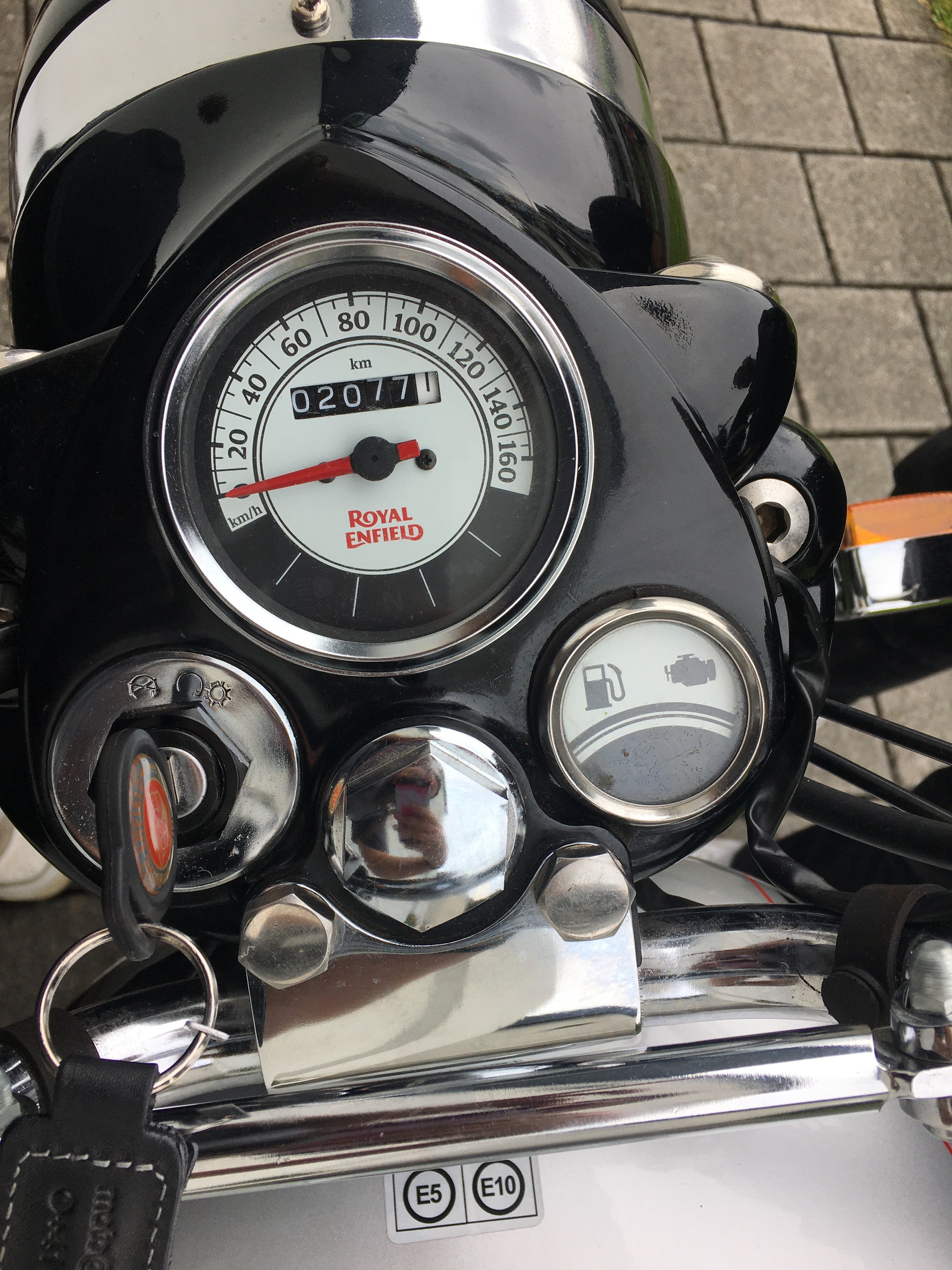 ROYAL ENFIELD Bullet 500-showroom-element-1
