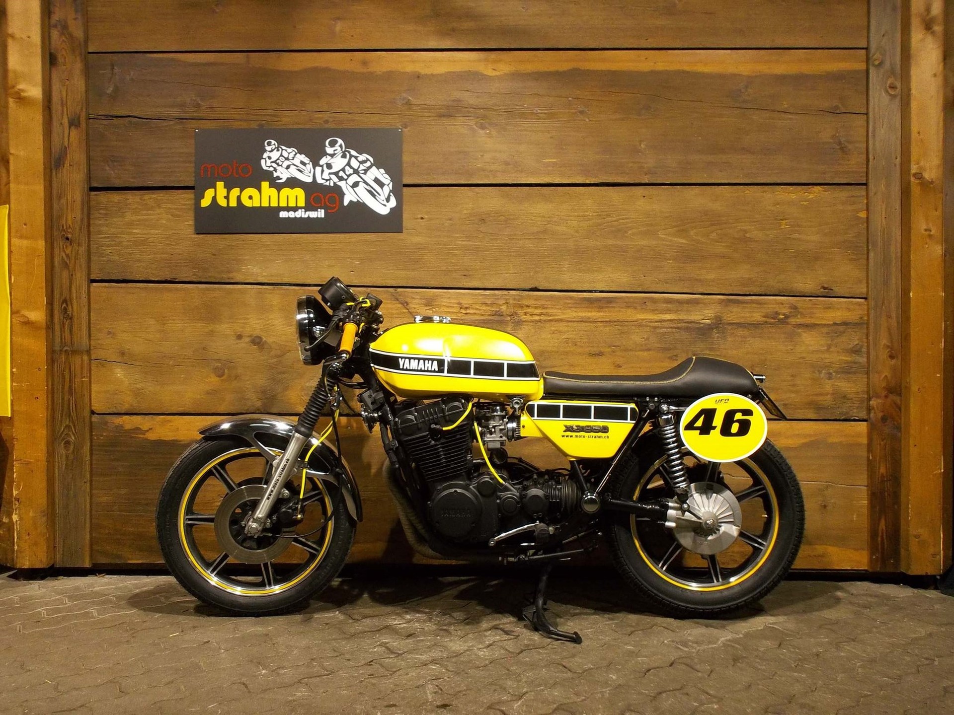 YAMAHA XS 850 4E2-showroom-element-2