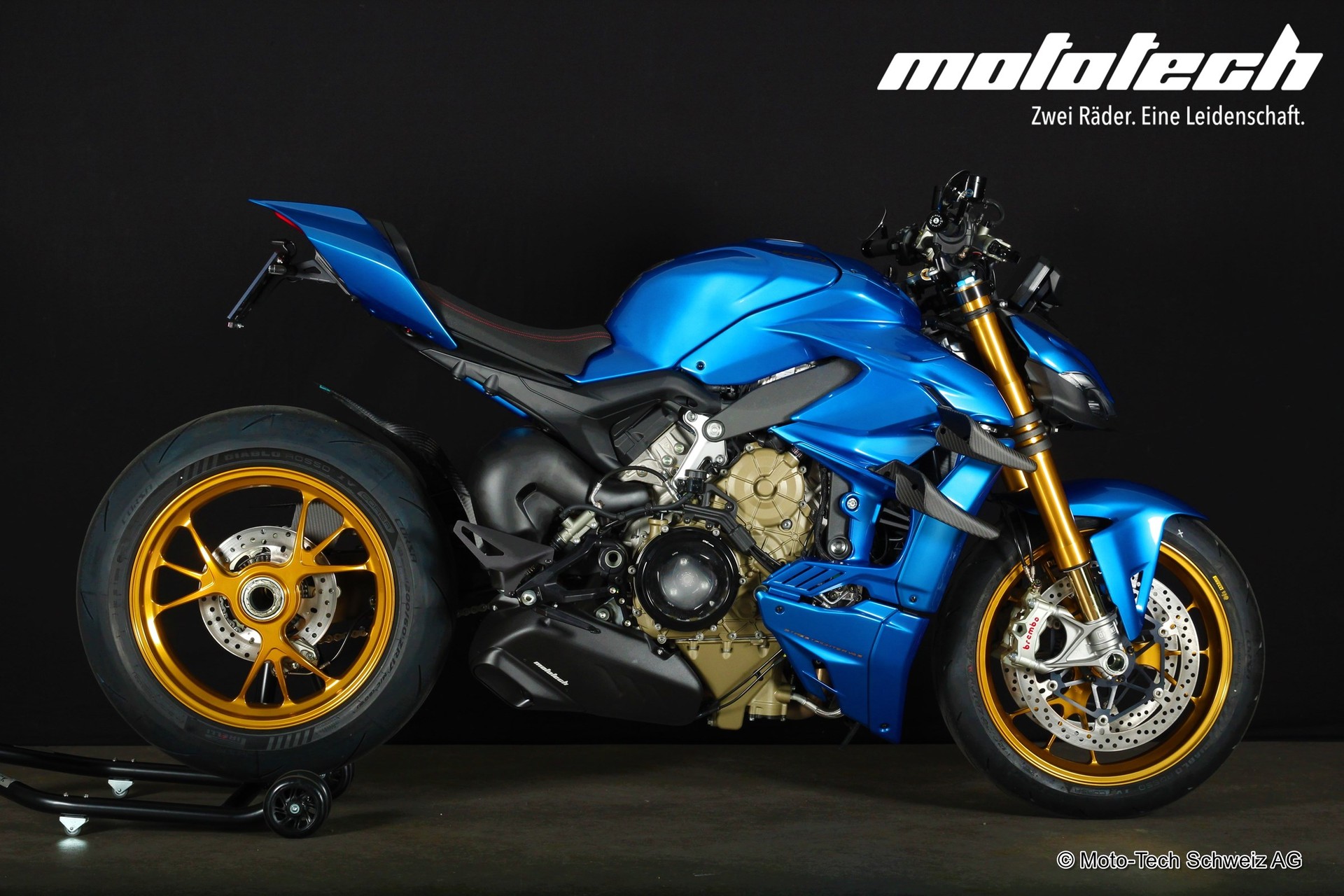 DUCATI Streetfighter V4 S-image-1