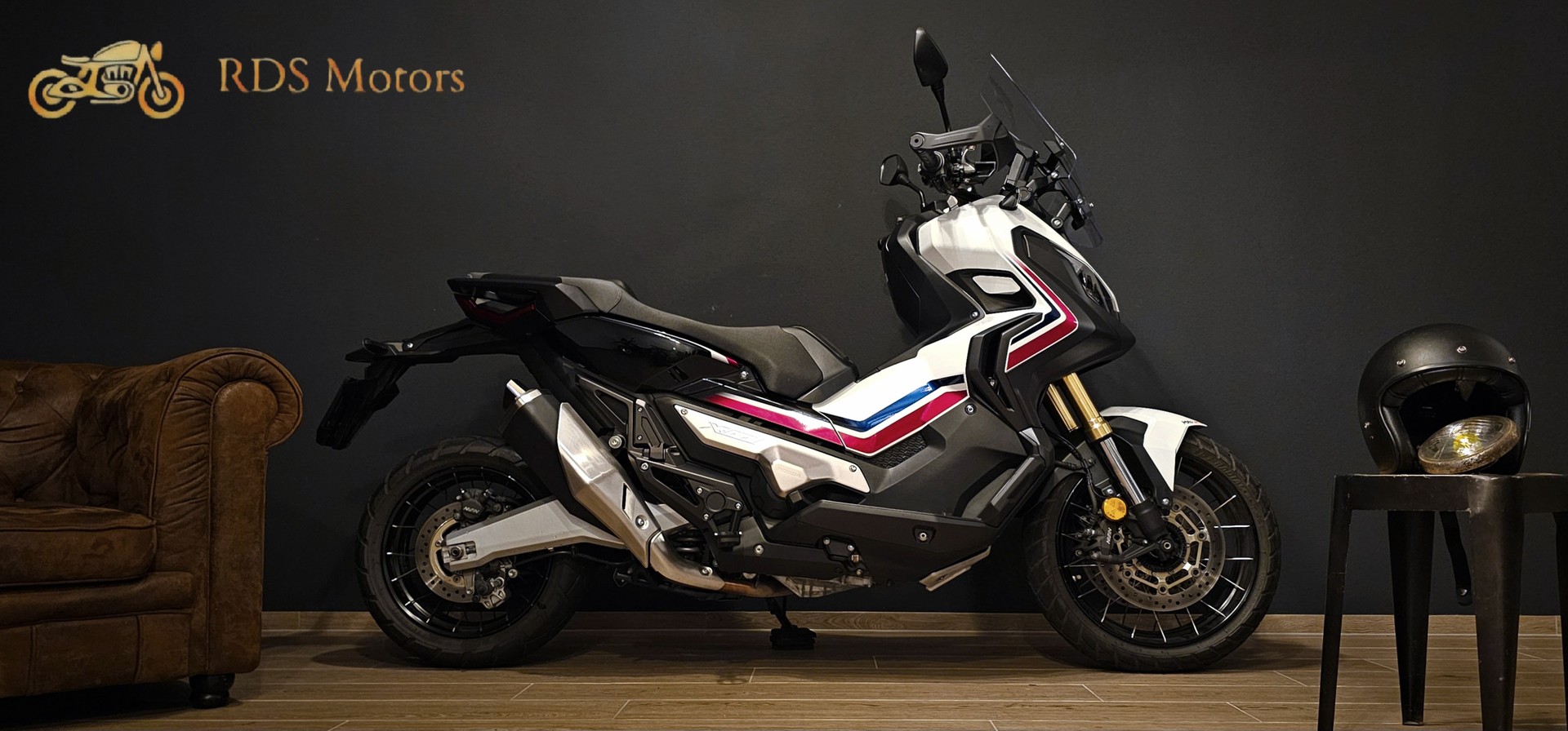 HONDA X-ADV 750 ABS-showroom-element-1