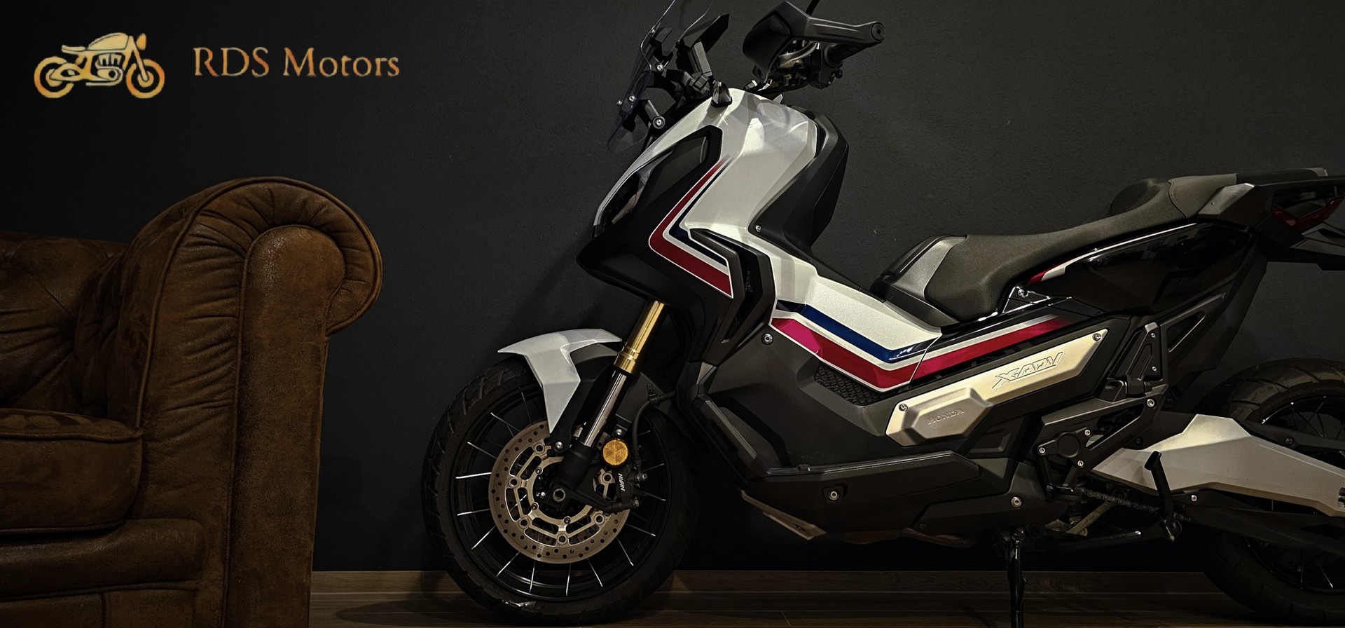 HONDA X-ADV 750 ABS-showroom-element-3