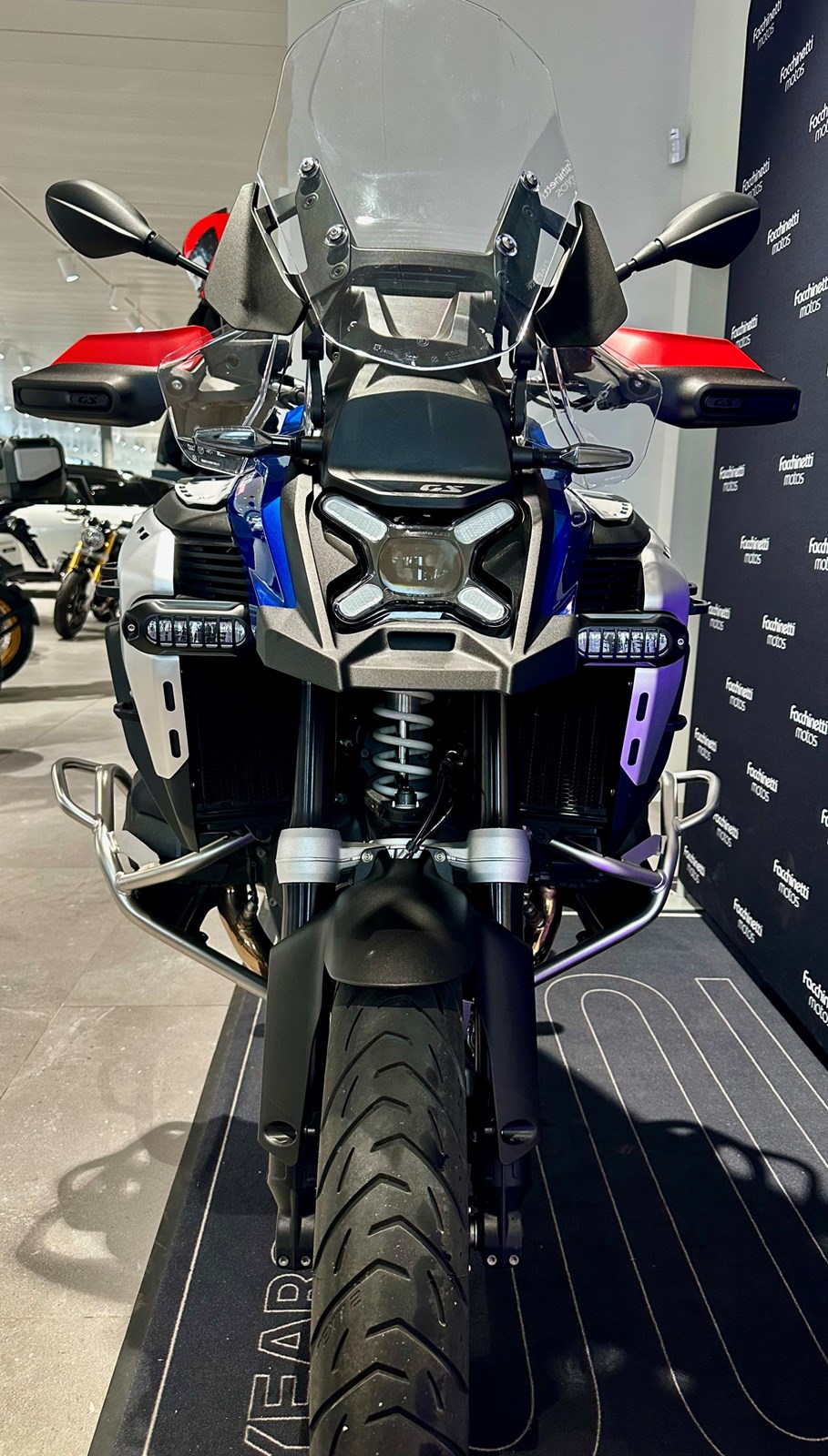 BMW R 1300 GS Adventure-showroom-element-3