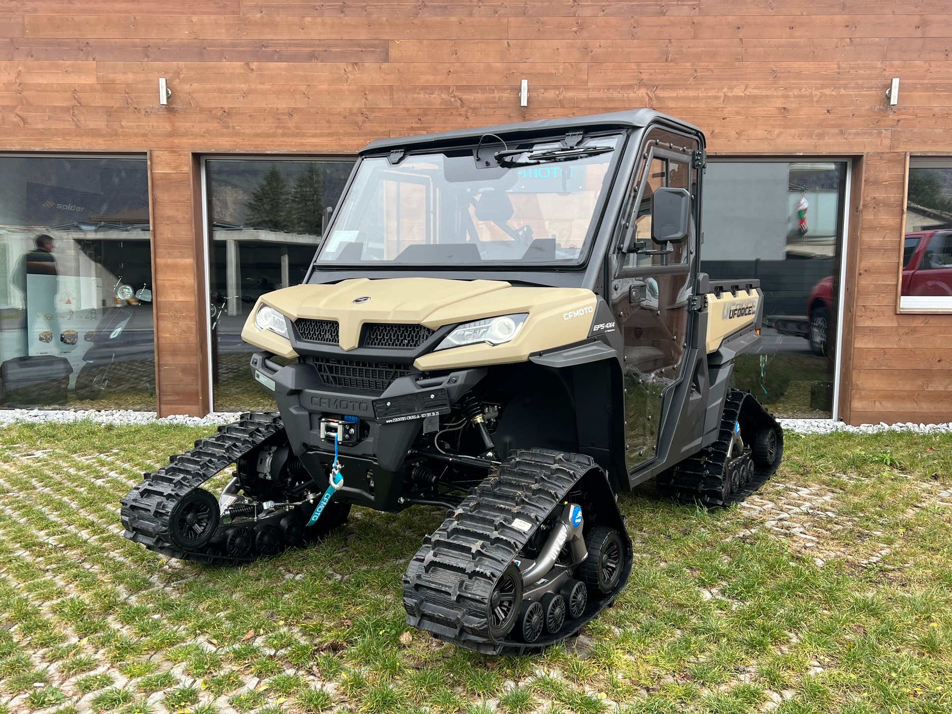 CF MOTO UForce 1000, camso, cabine