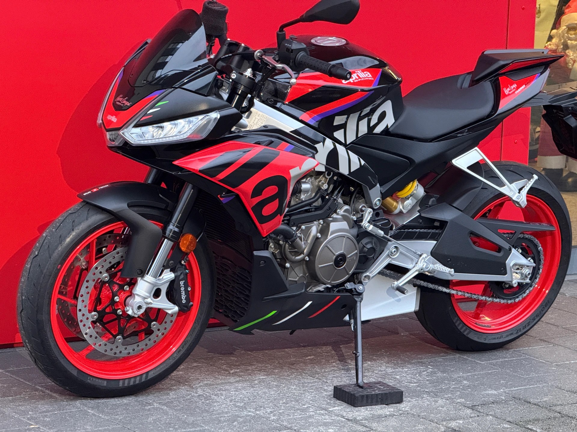 APRILIA Tuono 660 Factory GP REPLICA-showroom-element-2