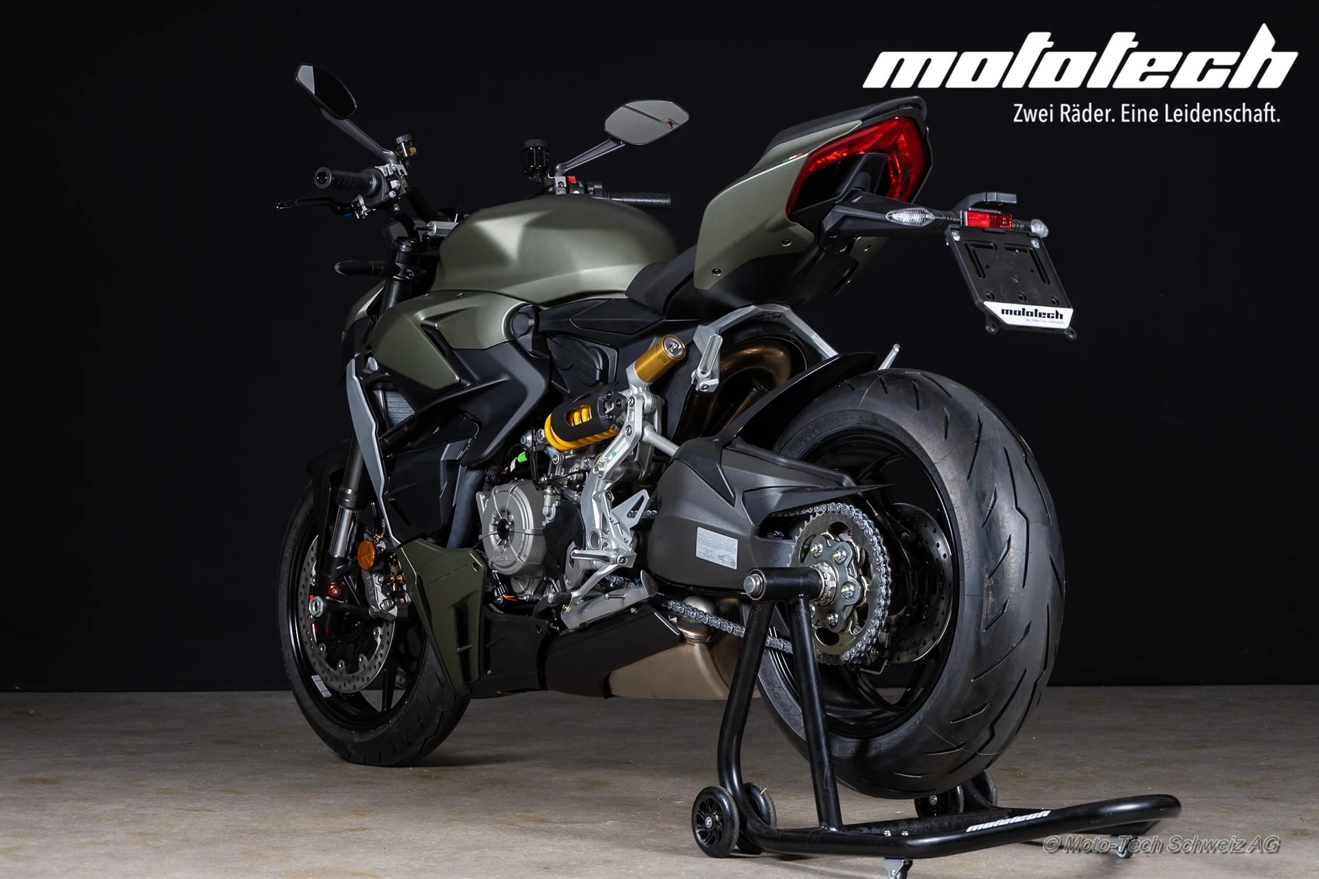 DUCATI Streetfighter V2 *GET READY Ab 3.90% Leasing*-showroom-element-3