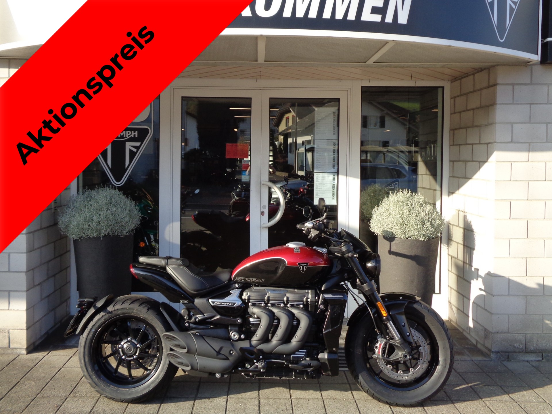 TRIUMPH Rocket 3 Storm R