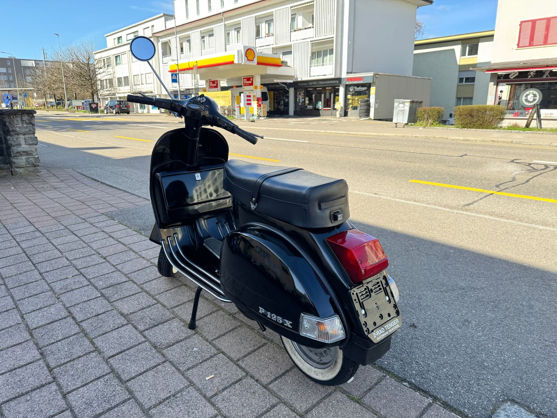 PIAGGIO Vespa VNX1  P125-showroom-element-1