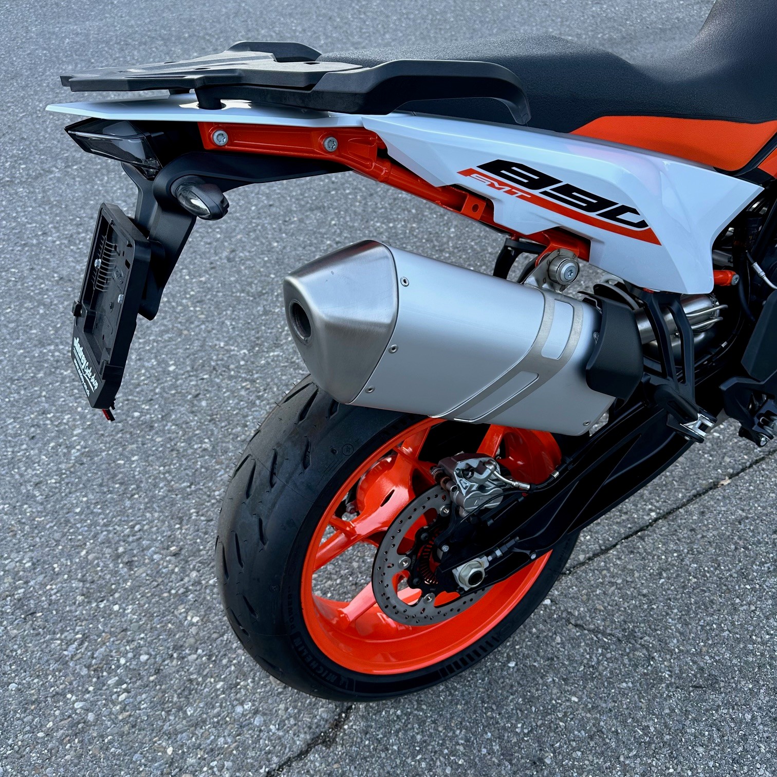 KTM 890 SMT-showroom-element-3