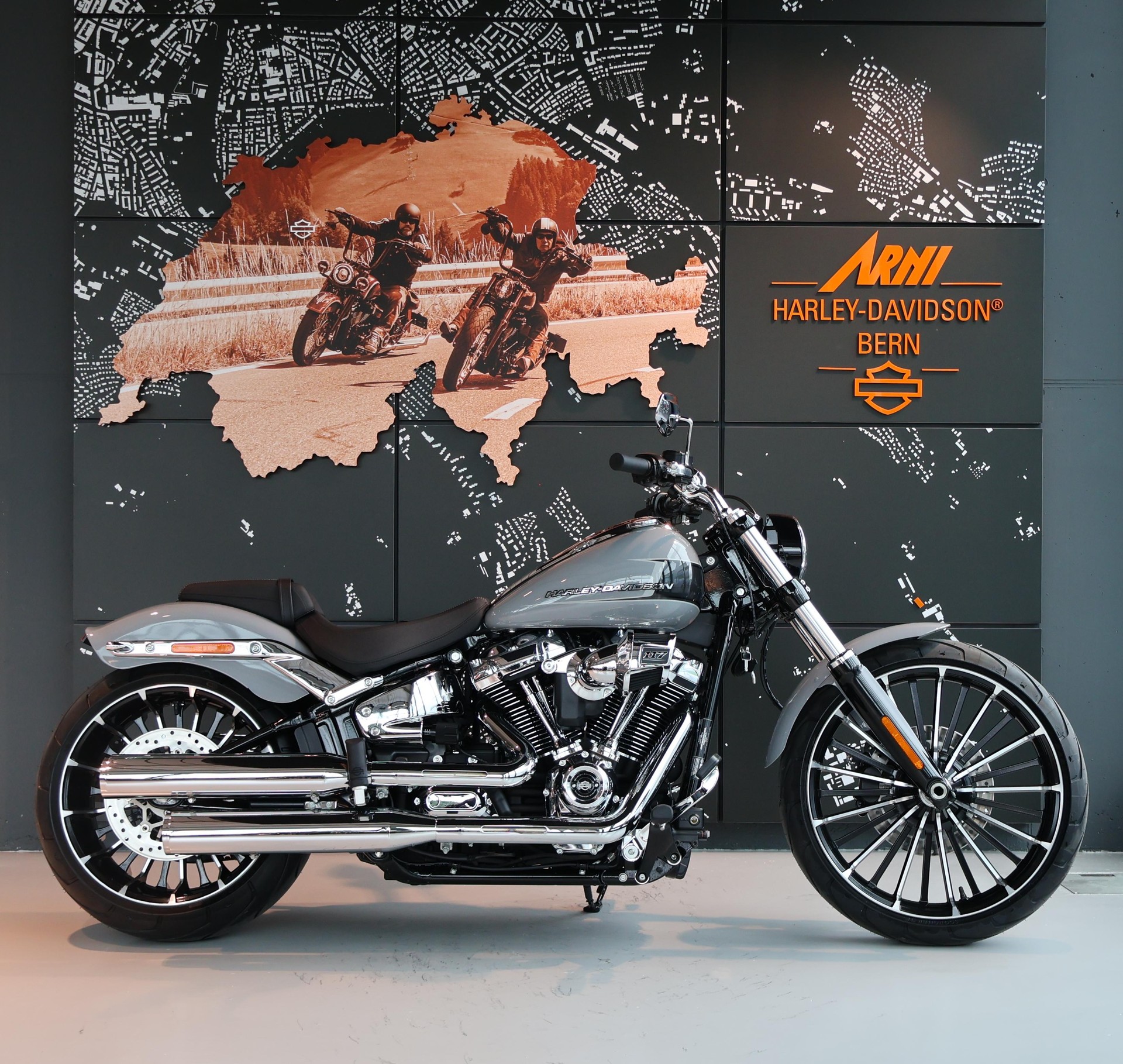 HARLEY-DAVIDSON FXBR Breakout 117-image-0