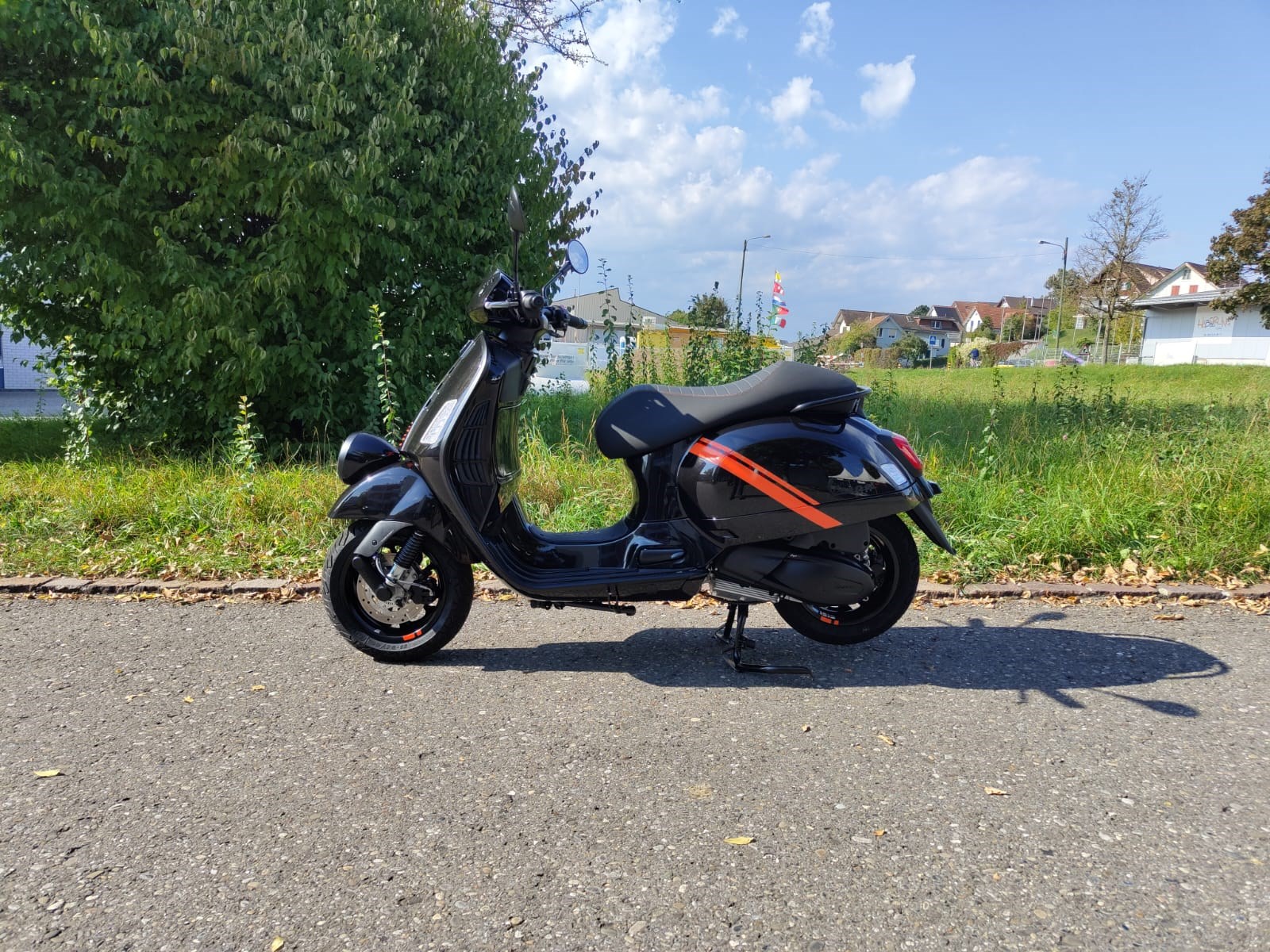PIAGGIO Vespa GTV 300-showroom-element-1