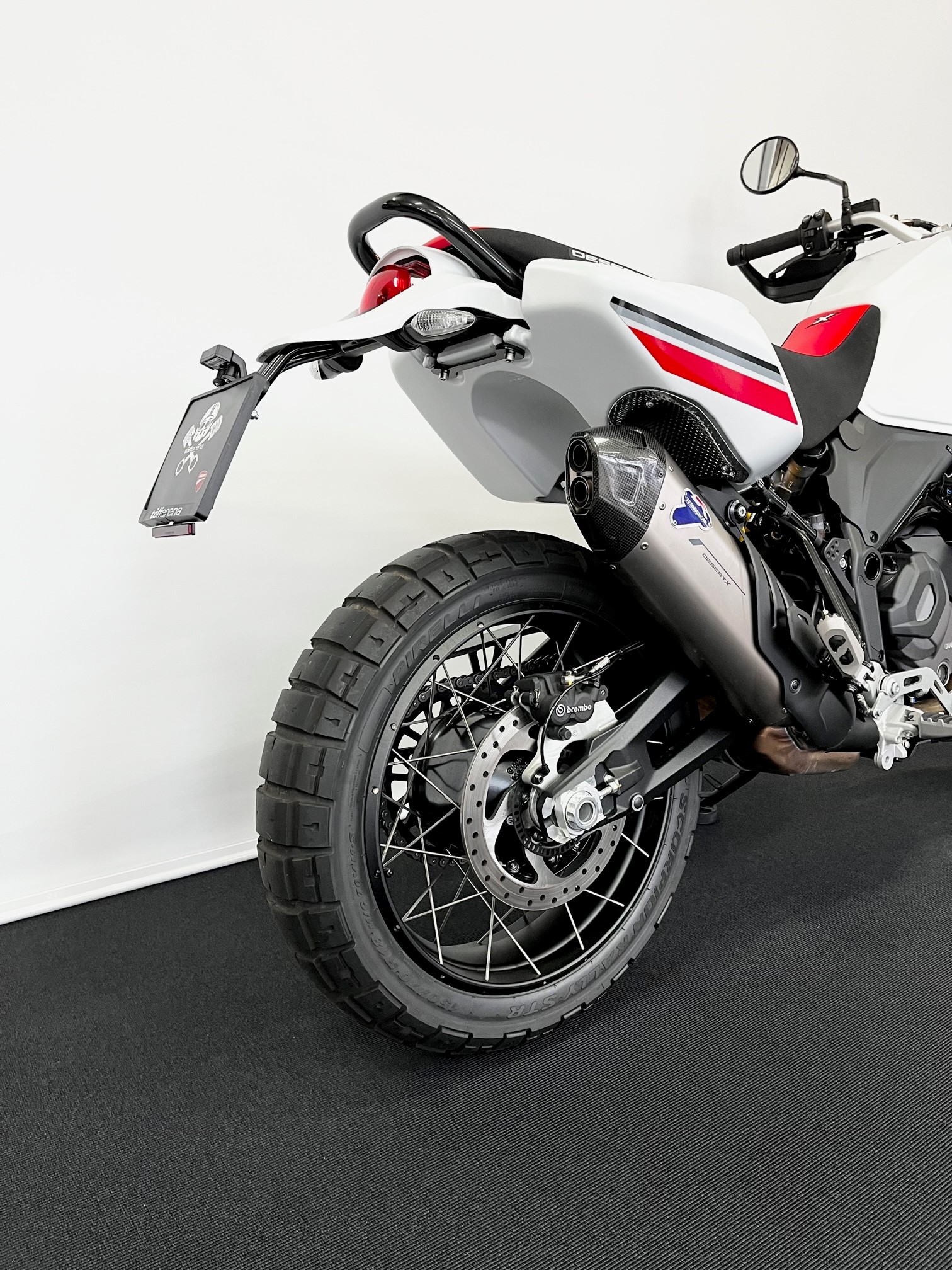DUCATI Desert X-image-6
