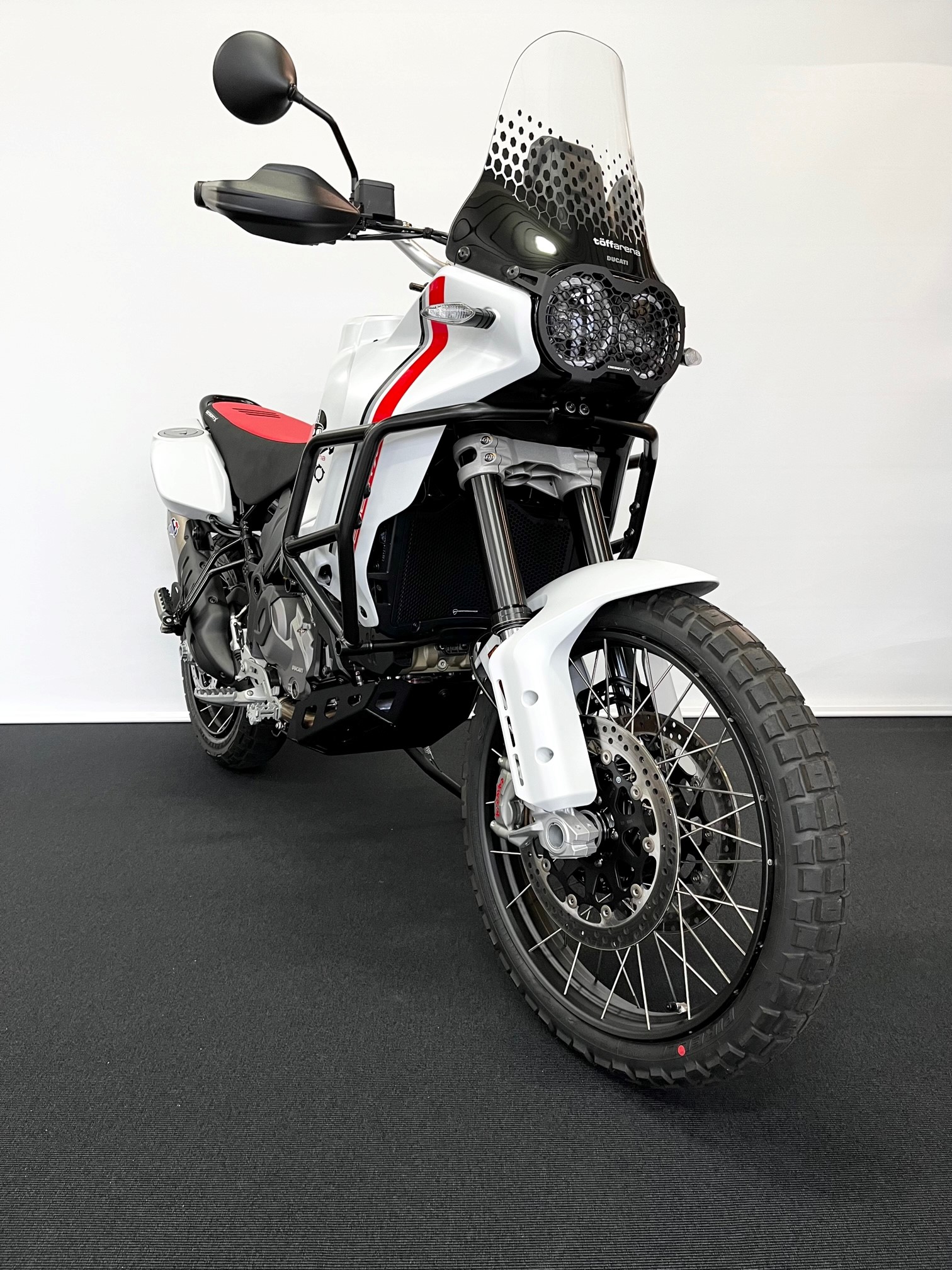 DUCATI Desert X-image-5