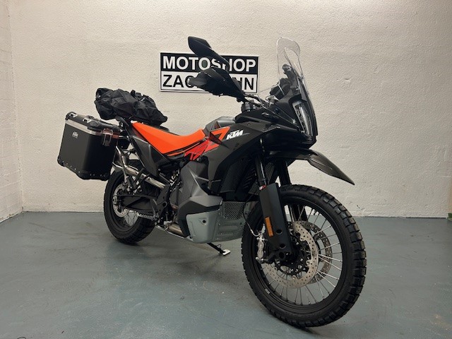 KTM 790 Adventure-showroom-element-2