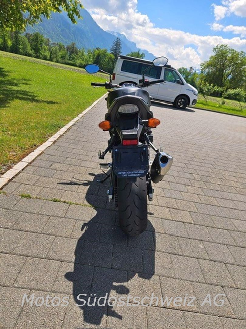 SUZUKI GSR750A-image-5