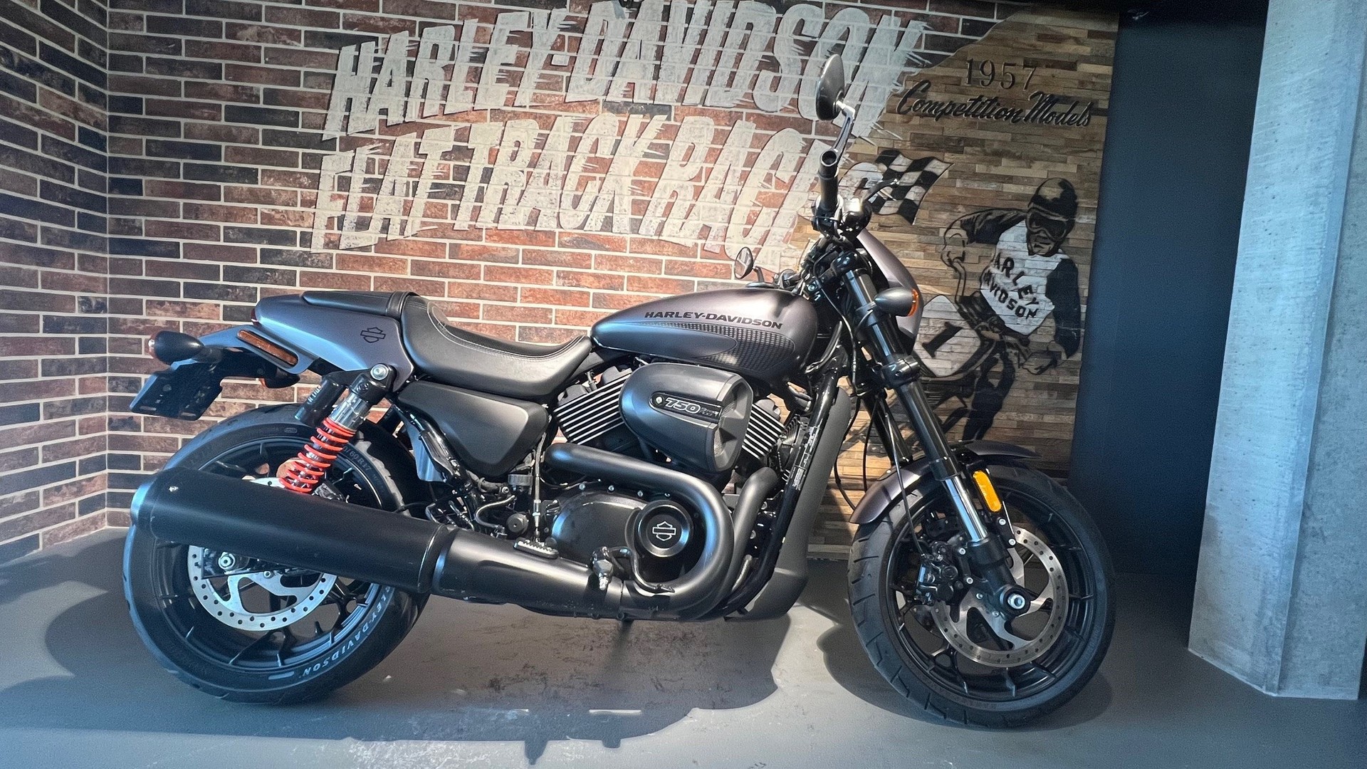 HARLEY-DAVIDSON XG 750 Street Rod-showroom-element-1