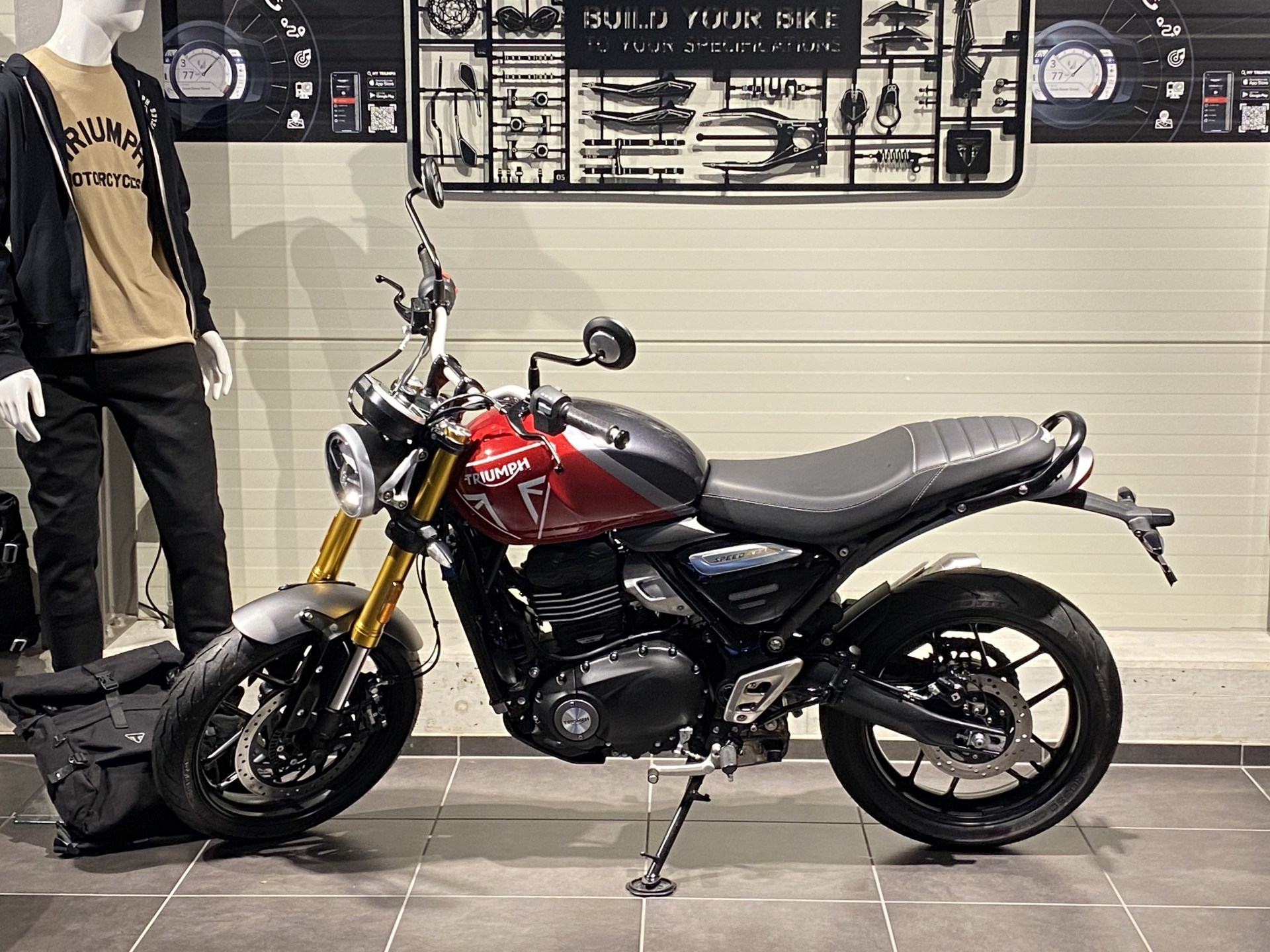 TRIUMPH Speed 400 "Zubehör geschenkt im Wert von 450.-"