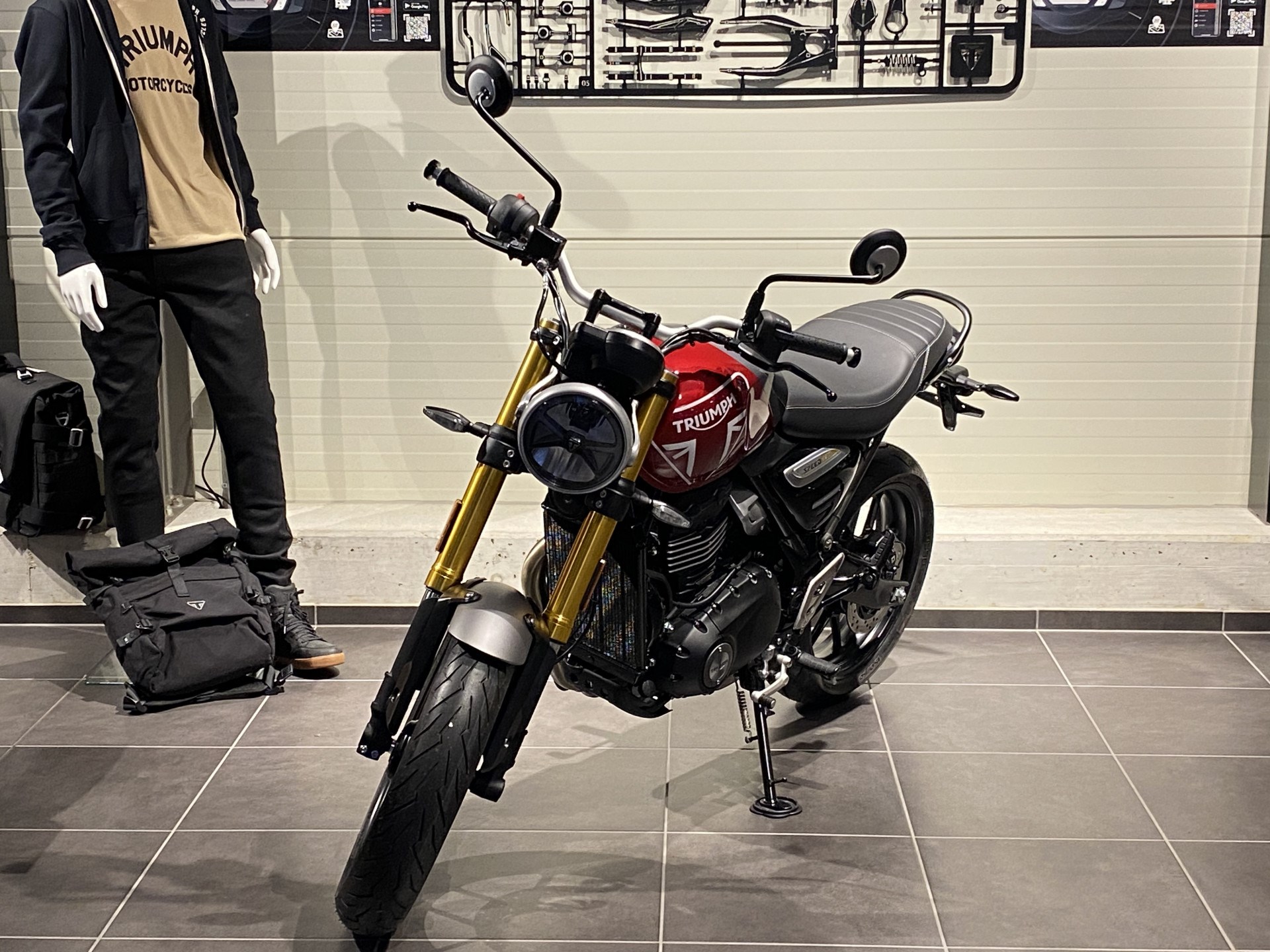 TRIUMPH Speed 400 "Zubehör geschenkt im Wert von 450.-"-showroom-element-1