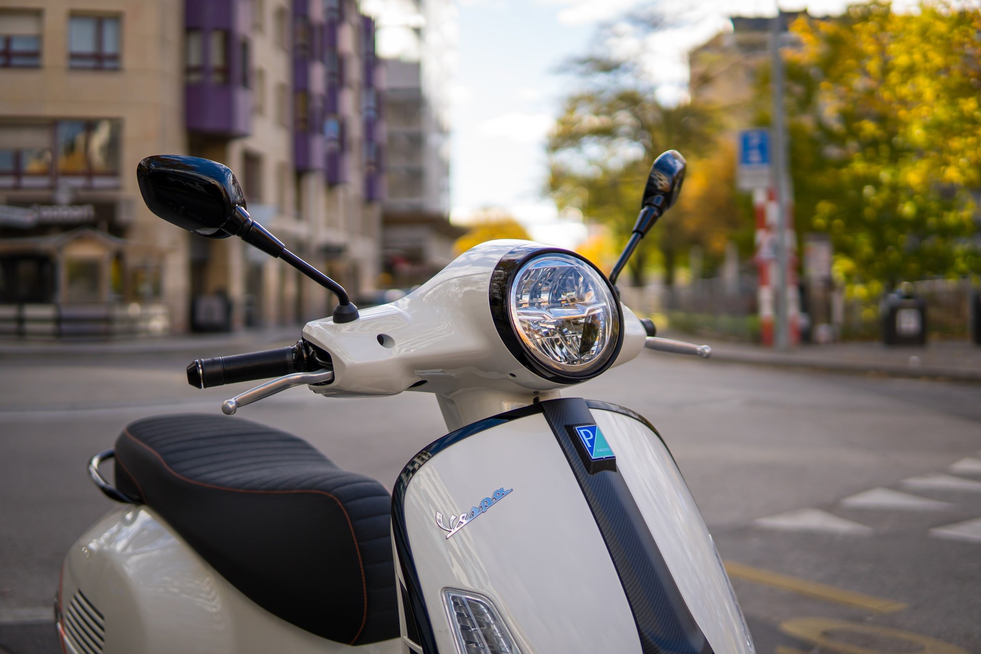 PIAGGIO Vespa GTS 125 Super Sport ABS-image-6