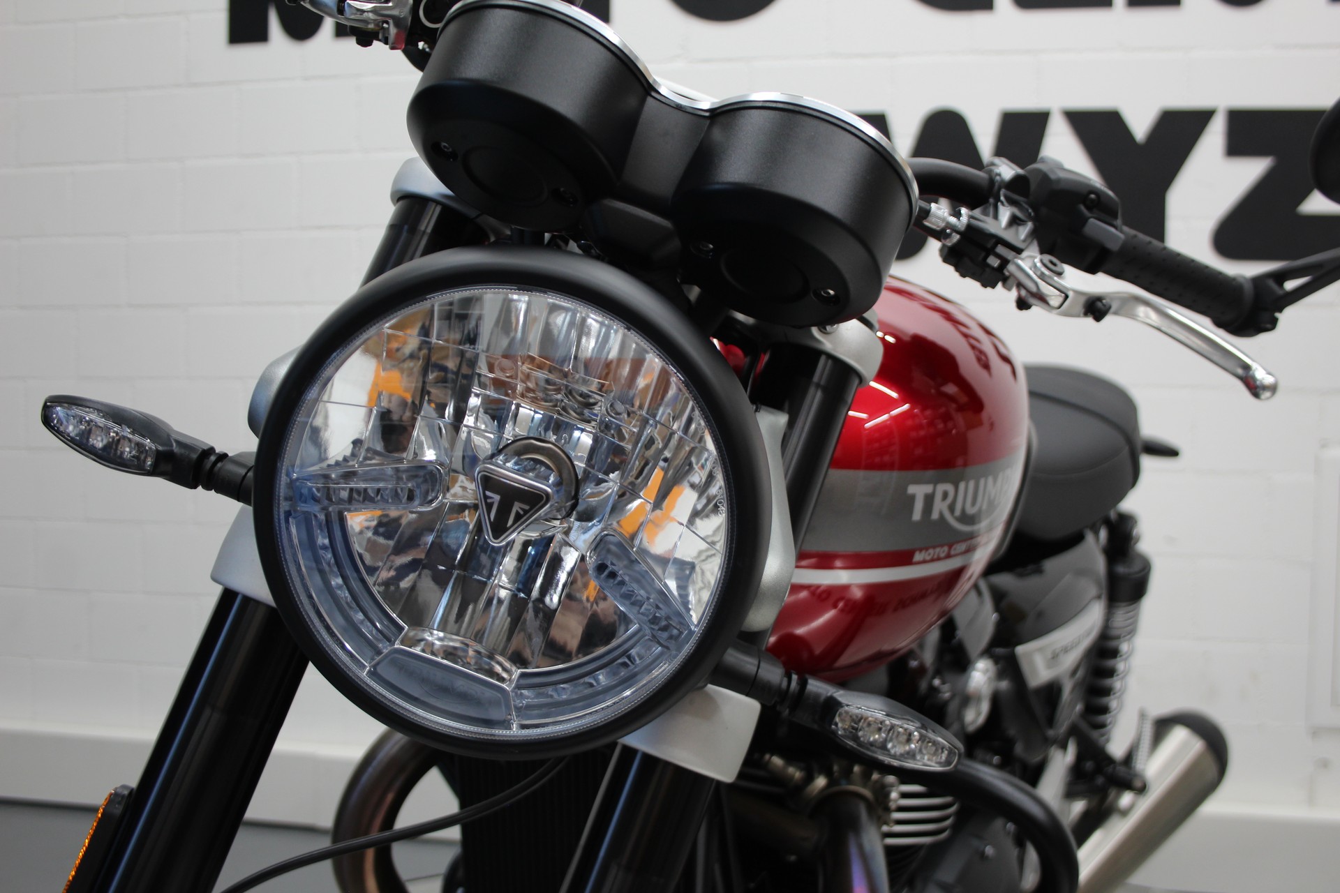 TRIUMPH Speed Twin 1200-image-5