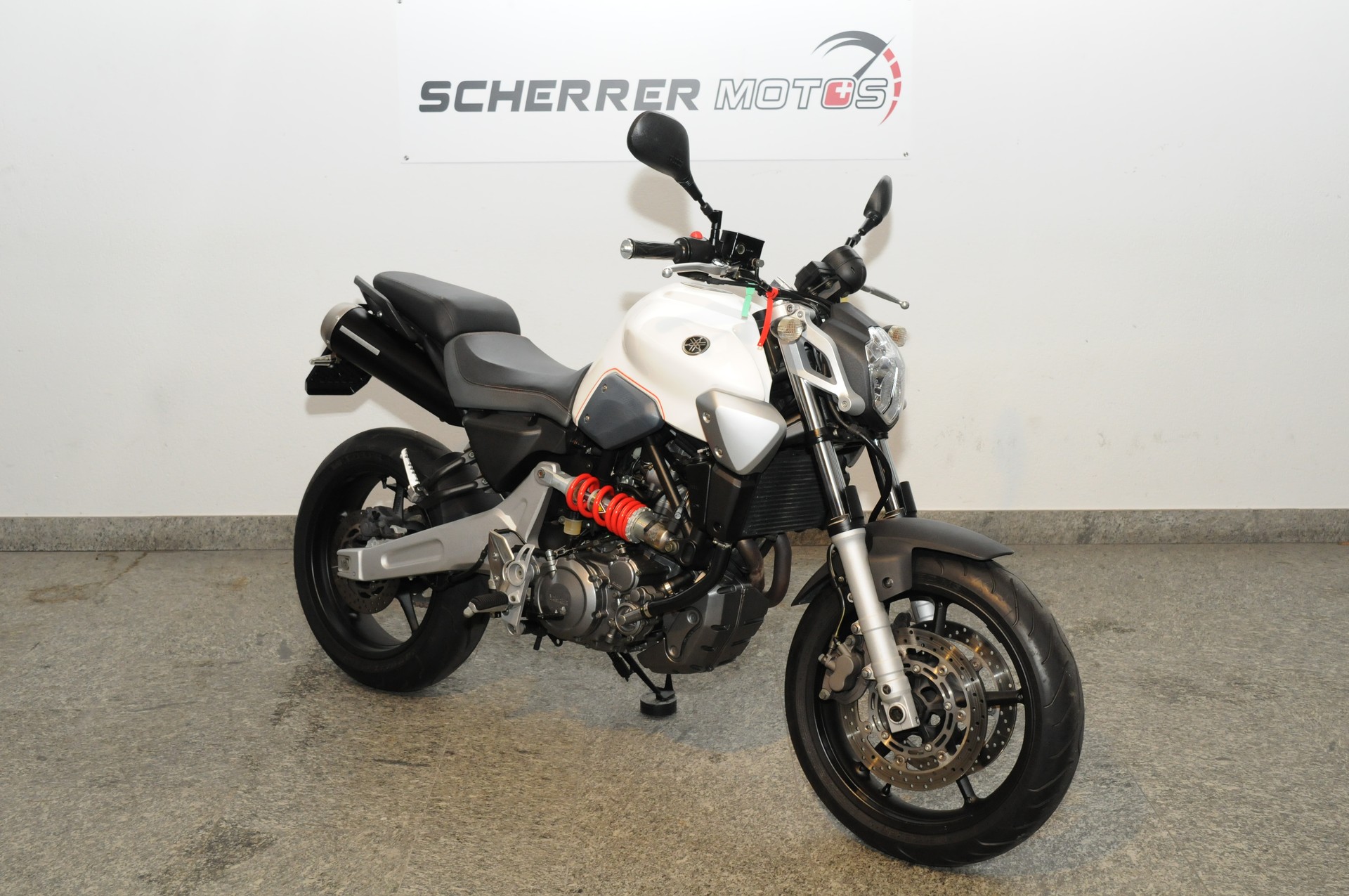 YAMAHA MT-03-showroom-element-1