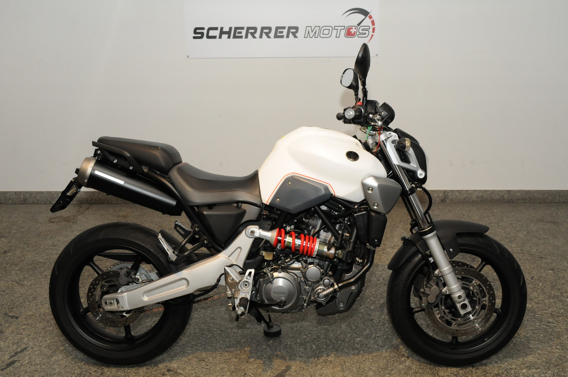YAMAHA MT-03