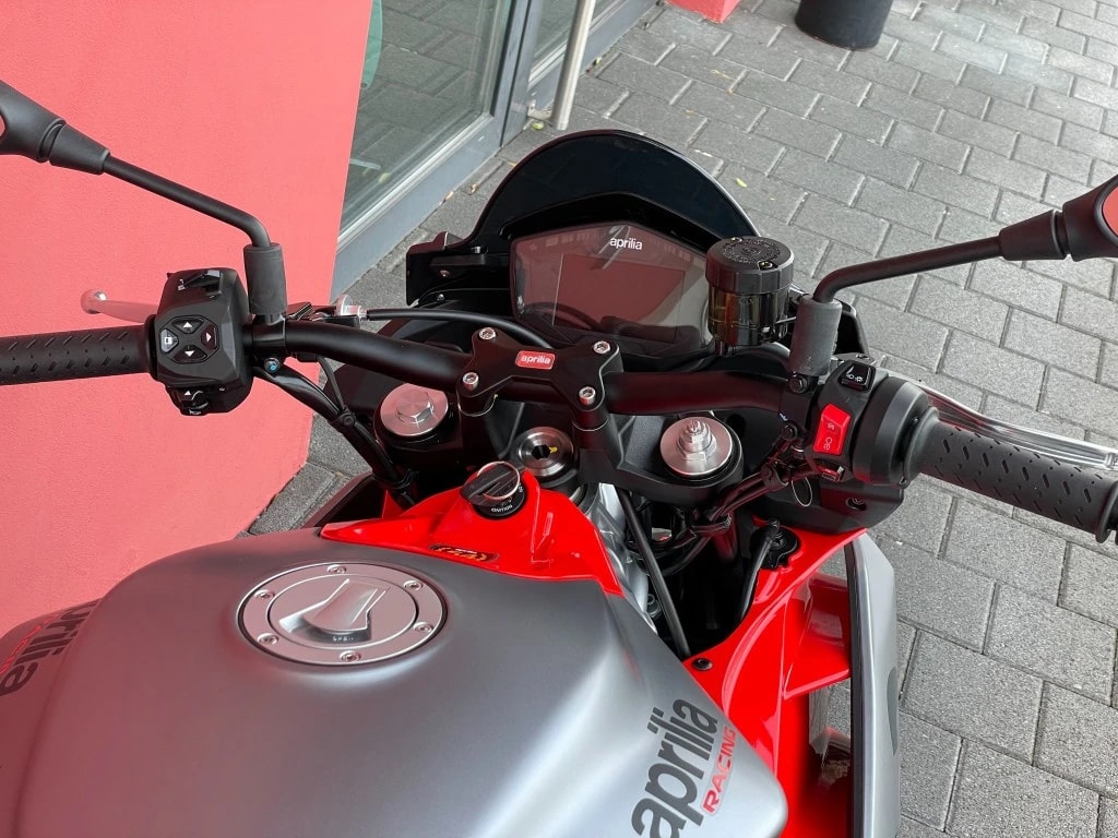 APRILIA Tuono 660-image-8