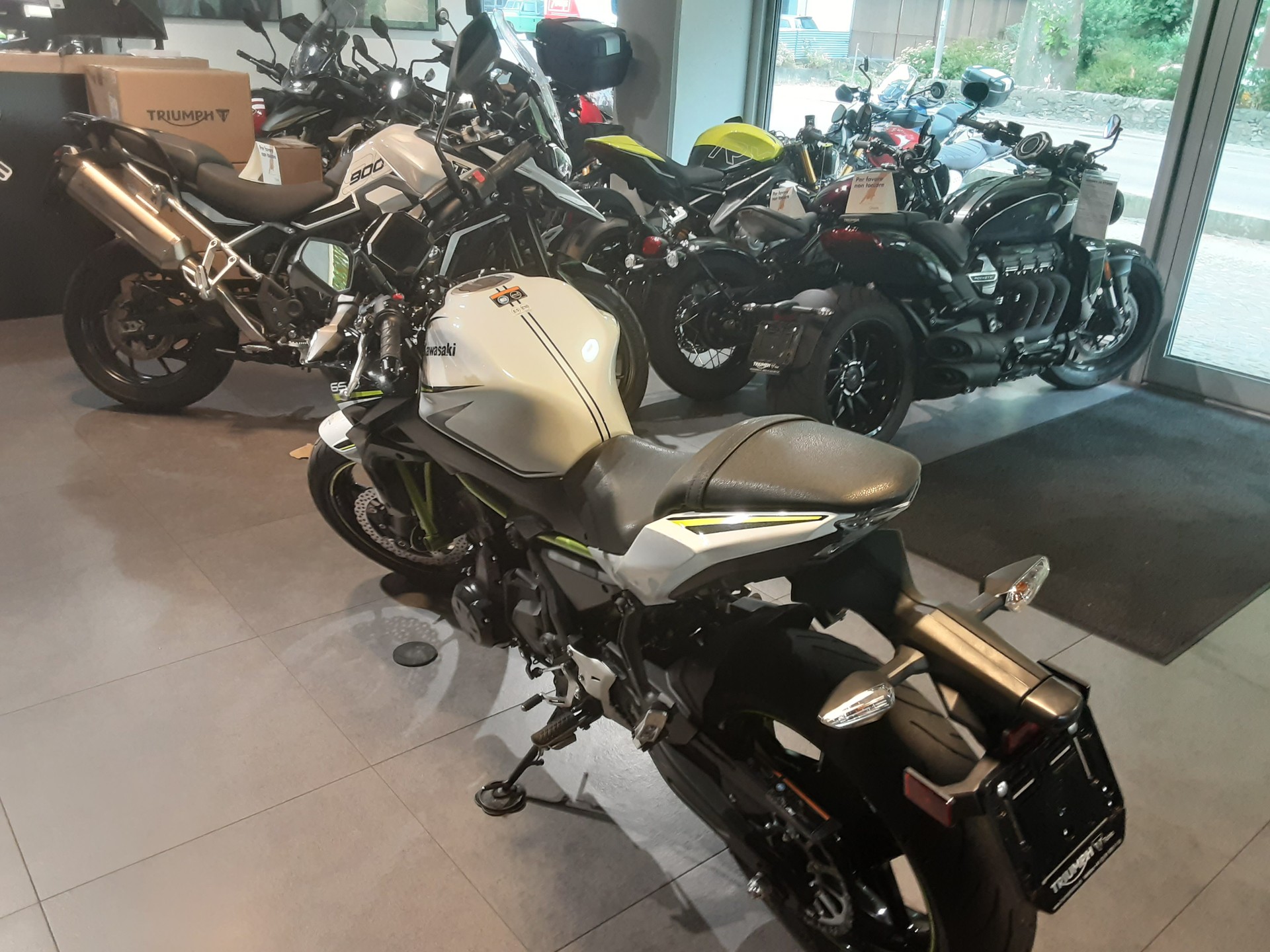 KAWASAKI Z 650 SE-image-4