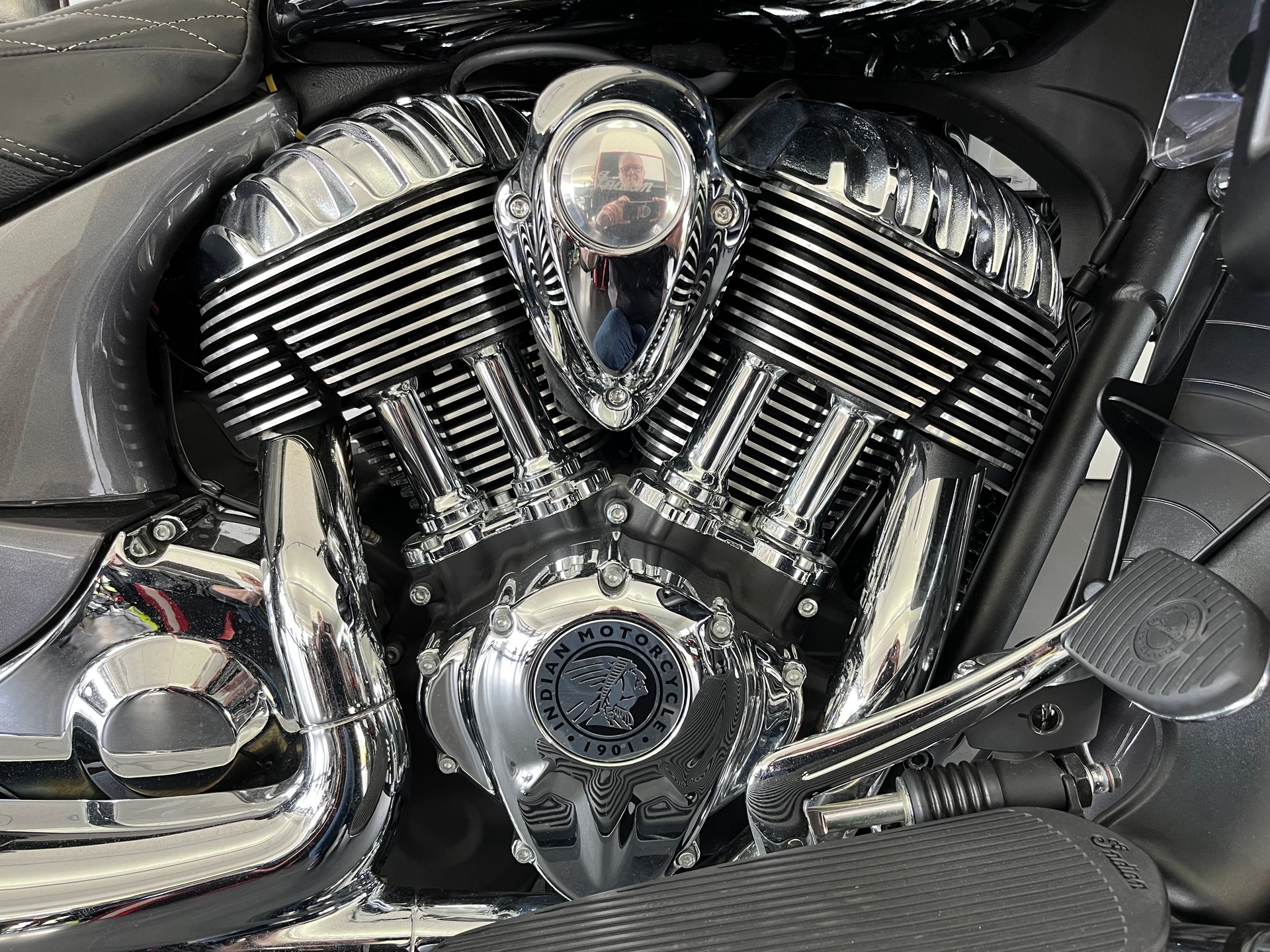 INDIAN Roadmaster-image-2