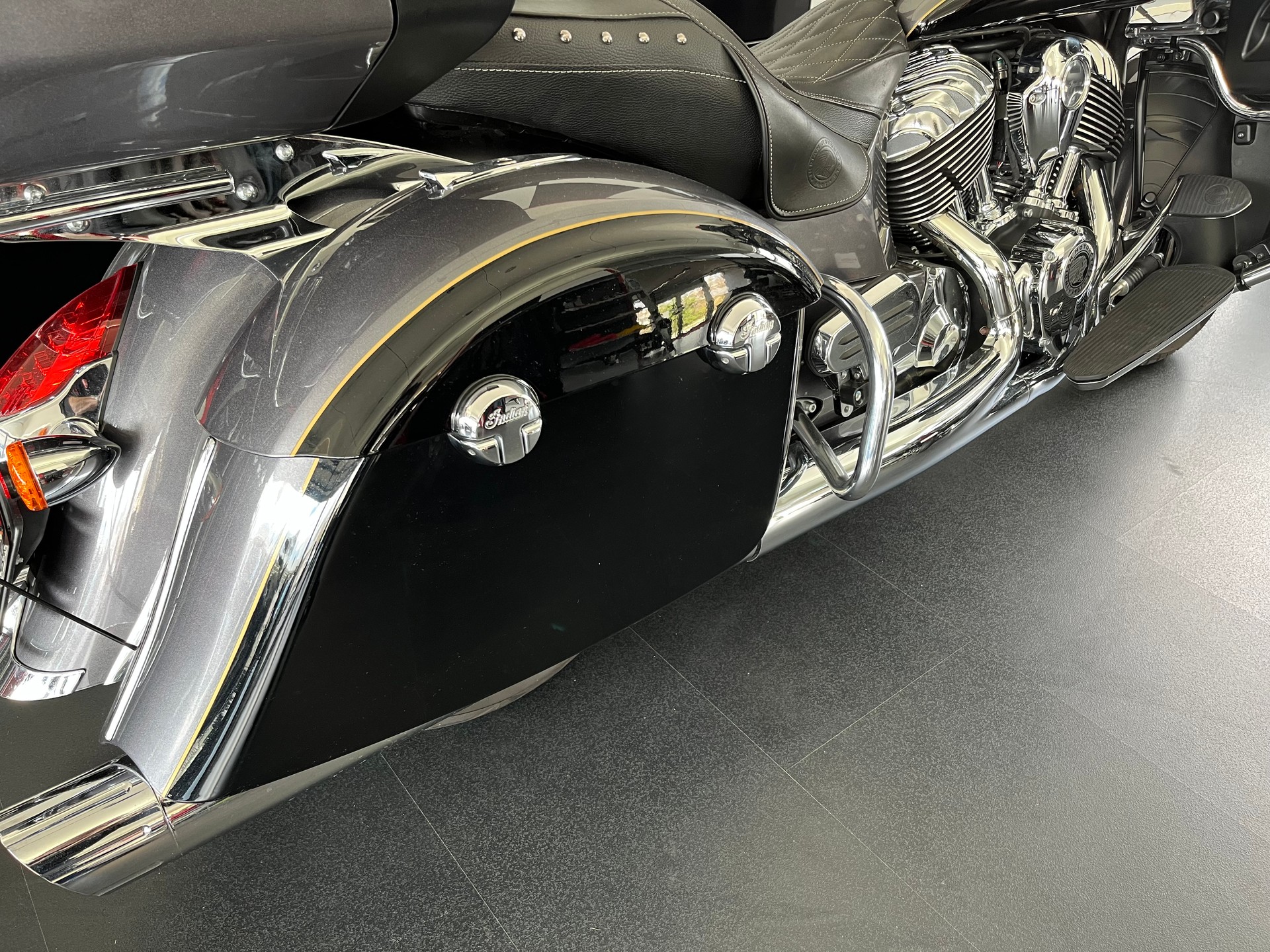 INDIAN Roadmaster-image-1