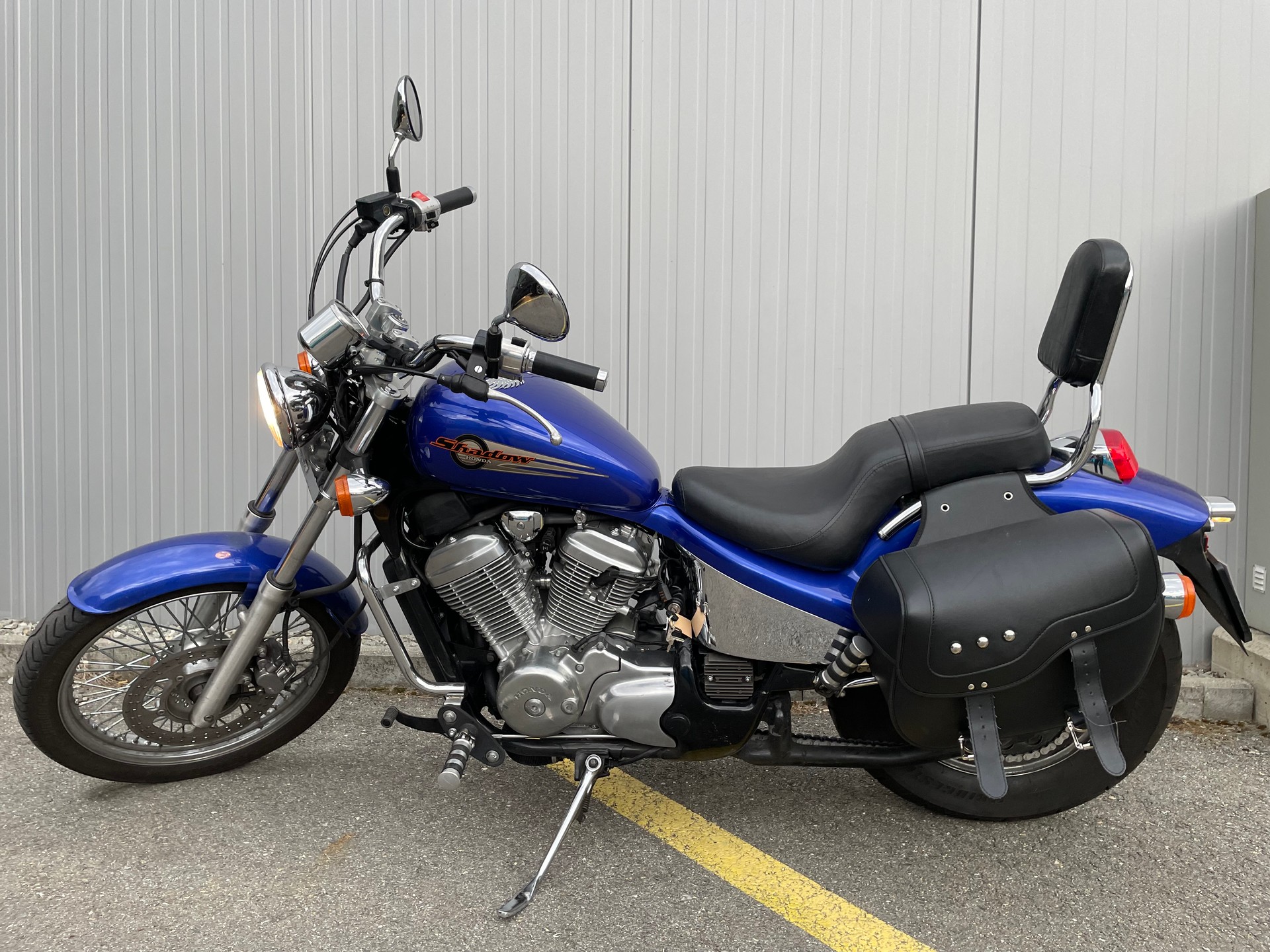 HONDA VT 600 C Shadow -35kW-showroom-element-1