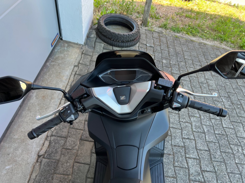 HONDA PCX 125 i ABS-showroom-element-2
