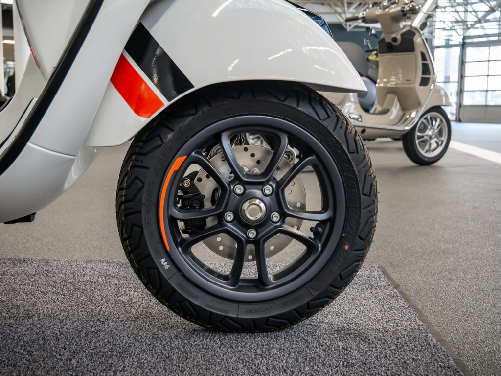 PIAGGIO Vespa GTS 310 Super Sport RST E5+-showroom-element-2