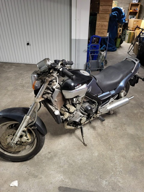 YAMAHA FZX 750 Fazer