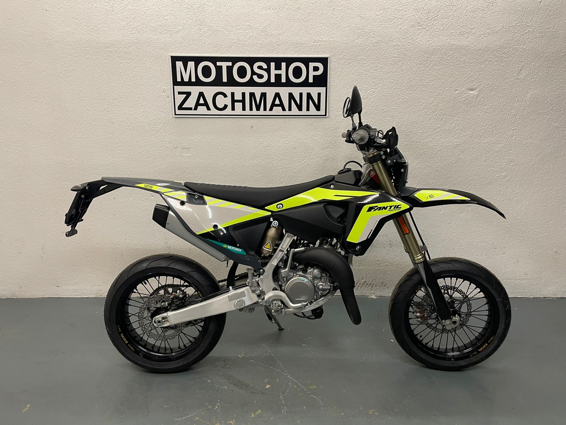 FANTIC XE 125 Competition Supermoto