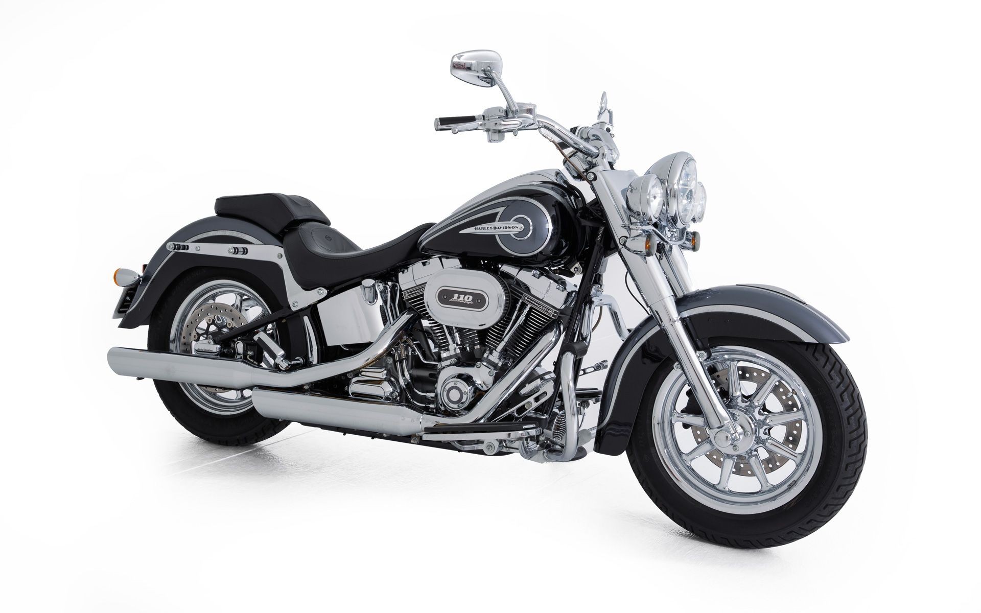 HARLEY-DAVIDSON FLSTNSE Softail Deluxe ABS CVO