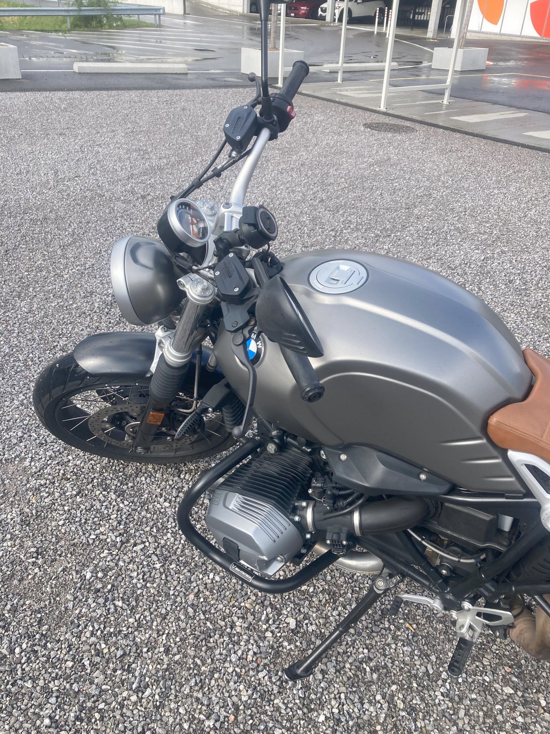 BMW R nineT Scrambler ABS-image-2