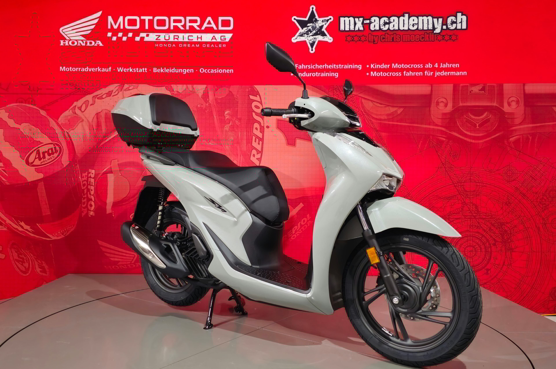 HONDA SH 125 Sporty-showroom-element-1