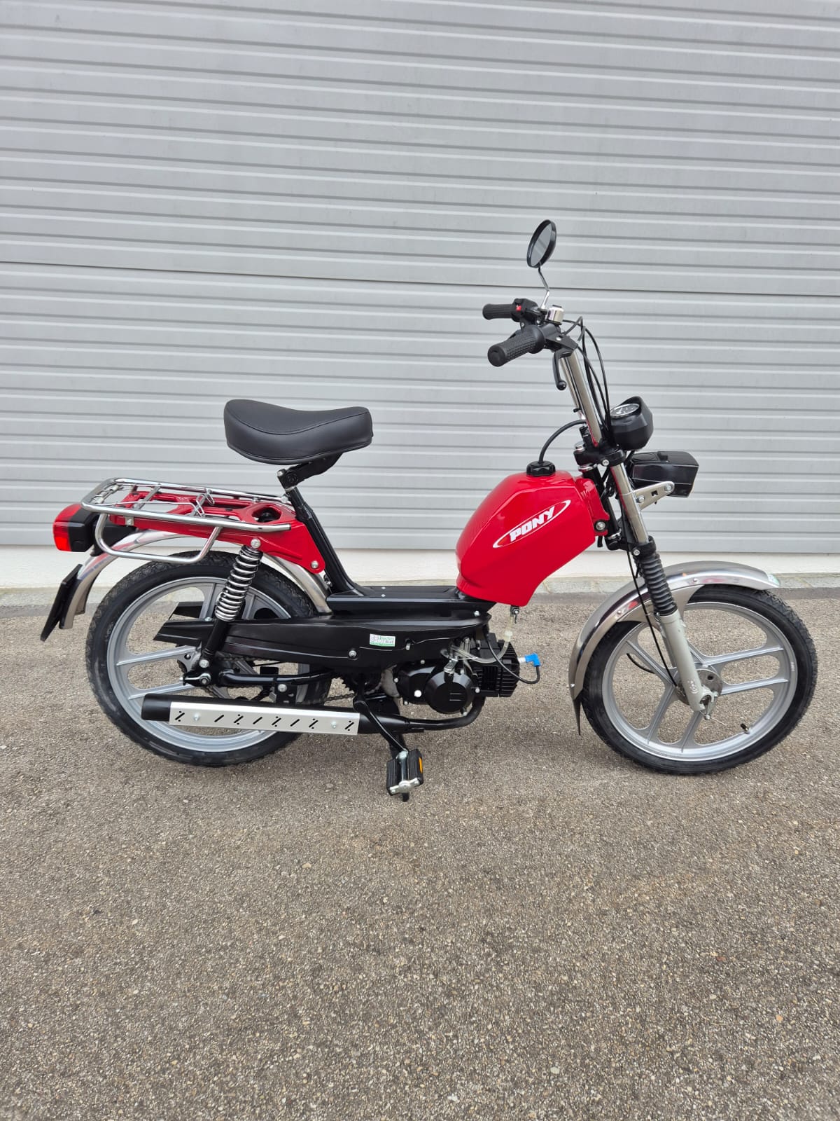 PONY GTX 521 Top Zustand