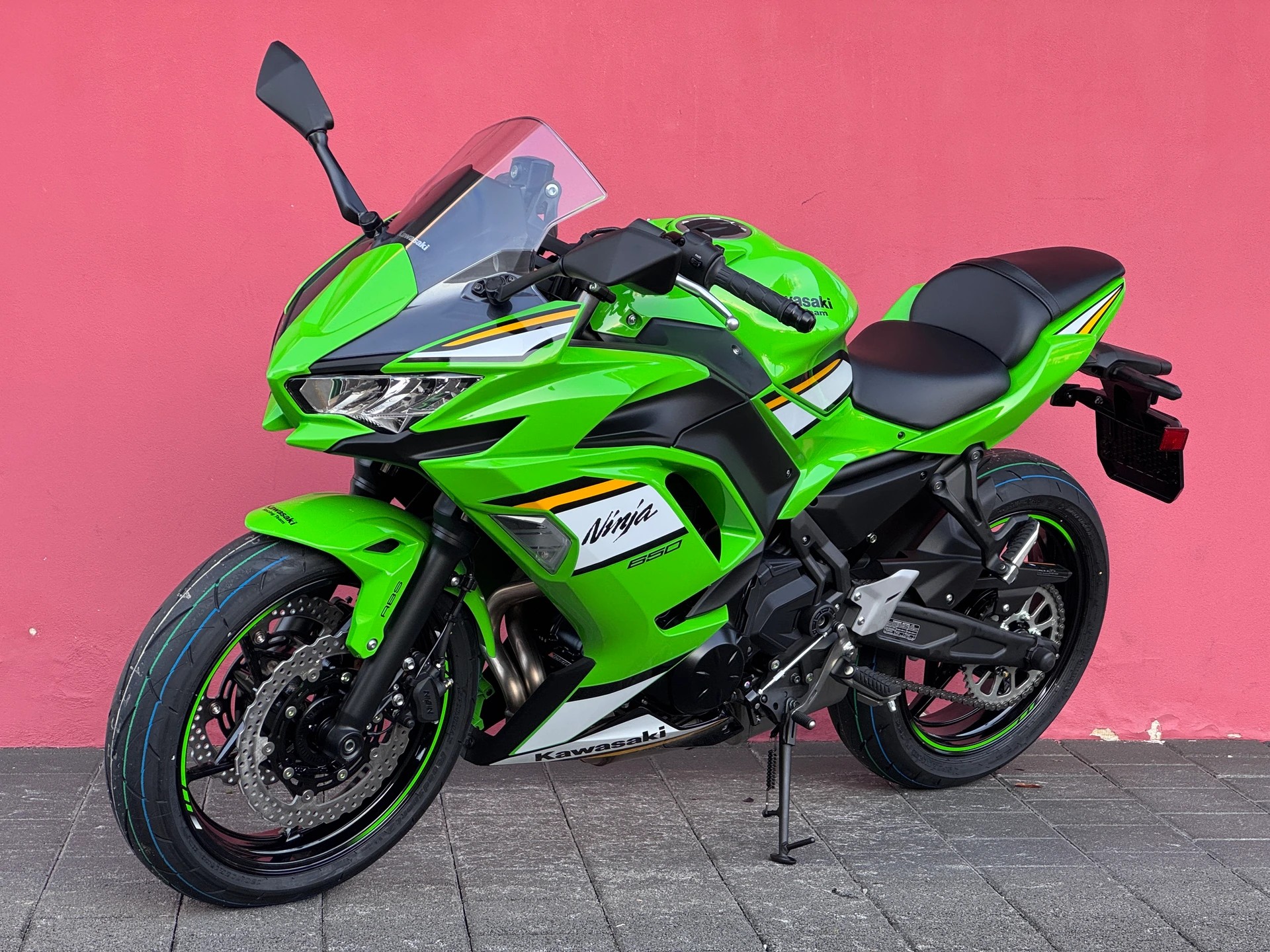 KAWASAKI Ninja 650-showroom-element-2