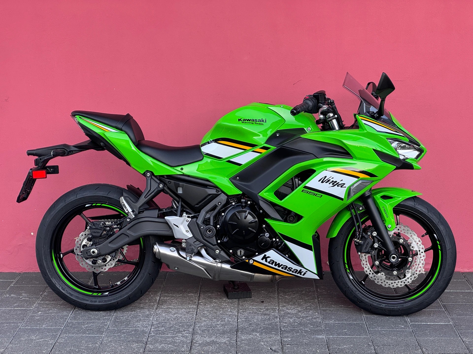 KAWASAKI Ninja 650