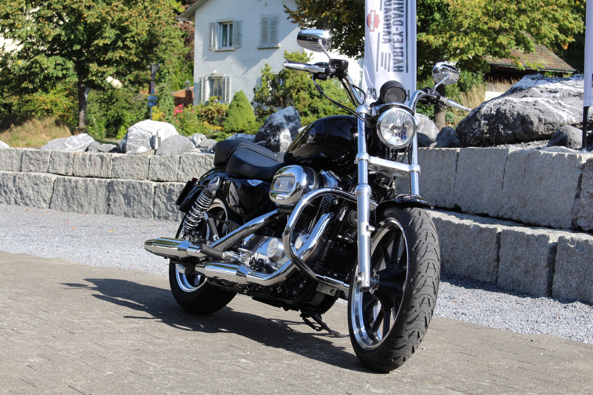 HARLEY-DAVIDSON XL 883 L Sportster Super Low ABS-showroom-element-2